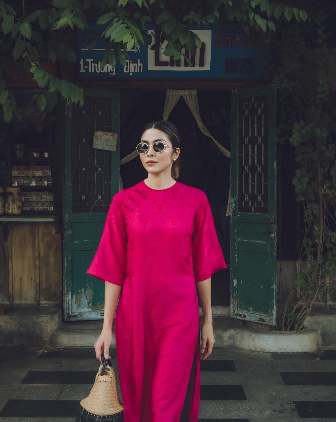 Đẳng cấp chọn áo dài qua từng năm của ngọc nữ Tăng Thanh Hà, nhìn màu sắc là biết Tết đến - 5