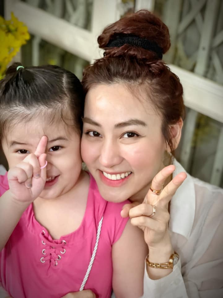 &#34;Tình đầu quốc dân&#34; Ngân Khánh U40 vẫn mơn mởn, không cần &#34;dao kéo&#34; mà vẫn trẻ nhờ đâu? - 9