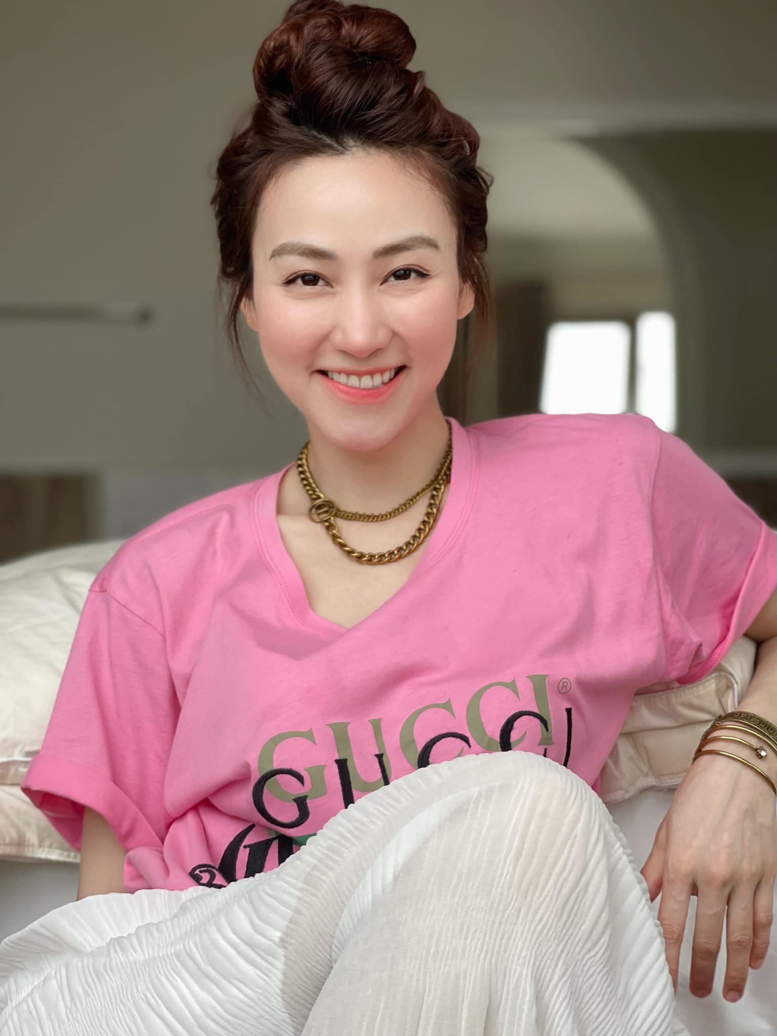 &#34;Tình đầu quốc dân&#34; Ngân Khánh U40 vẫn mơn mởn, không cần &#34;dao kéo&#34; mà vẫn trẻ nhờ đâu? - 2