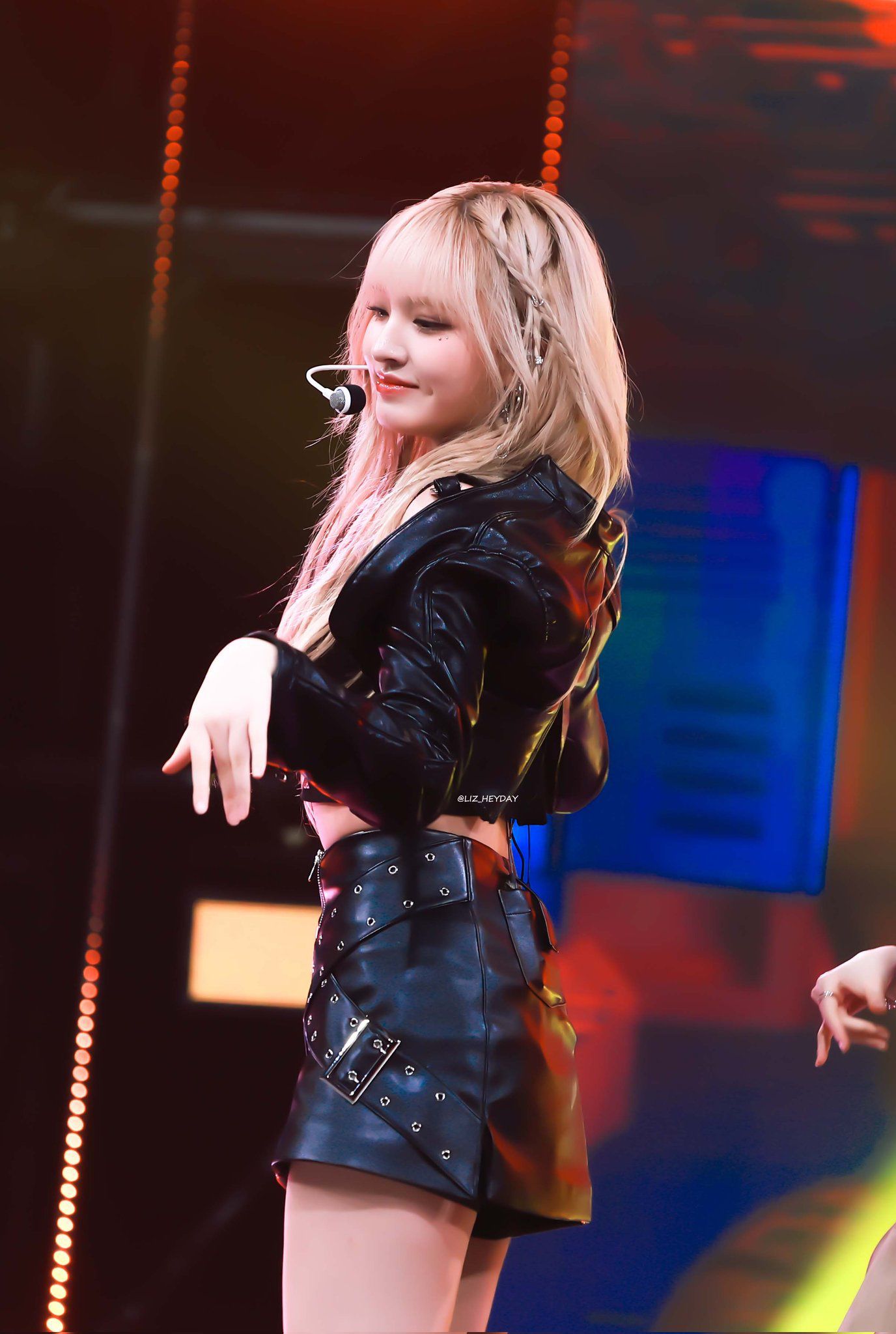 &#34;Sốc ngang&#34; trước sắc vóc của idol xứ Hàn hậu giảm cân, ảnh quá khứ &#34;phát tướng&#34; khó nhận ra - 10
