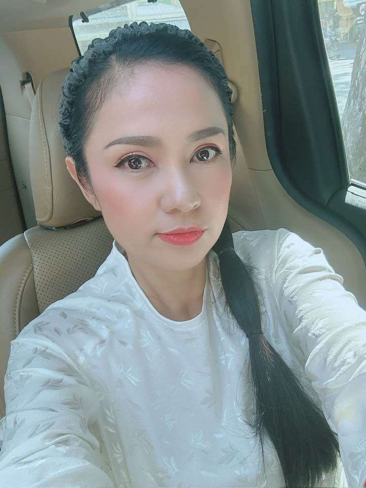 &#34;Người đẹp Tây Đô&#34; Việt Trinh 51 tuổi duy trì nhan sắc gần 30 năm không đổi, chống già nhờ 1 món ăn - 7