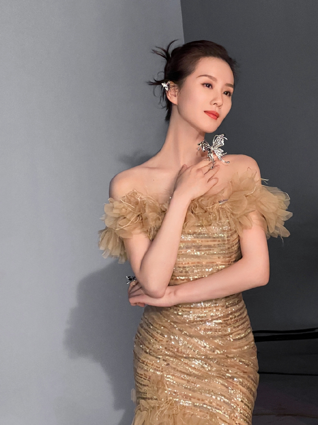 &#34;Ái phi&#34; đẹp bậc nhất màn ảnh từng uống nước cũng béo giờ có dáng tiên nữ, cổ thiên nga nhờ bí quyết đơn giản - 7