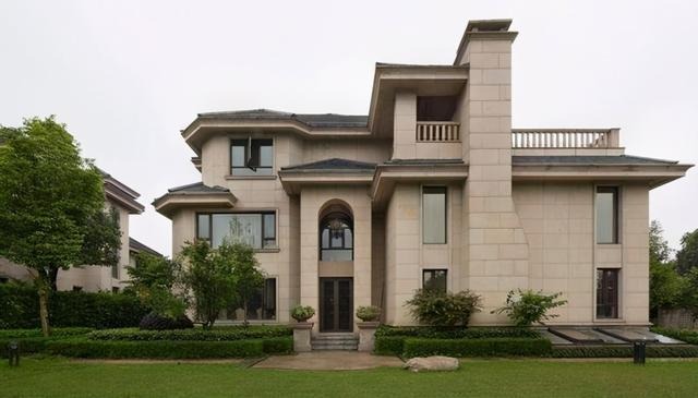 Triệu Lệ Dĩnh diện váy trăm triệu đi sự kiện nhưng hiếm khi làm móng, biết lý do nhiều người &#34;vỡ òa&#34; - 7