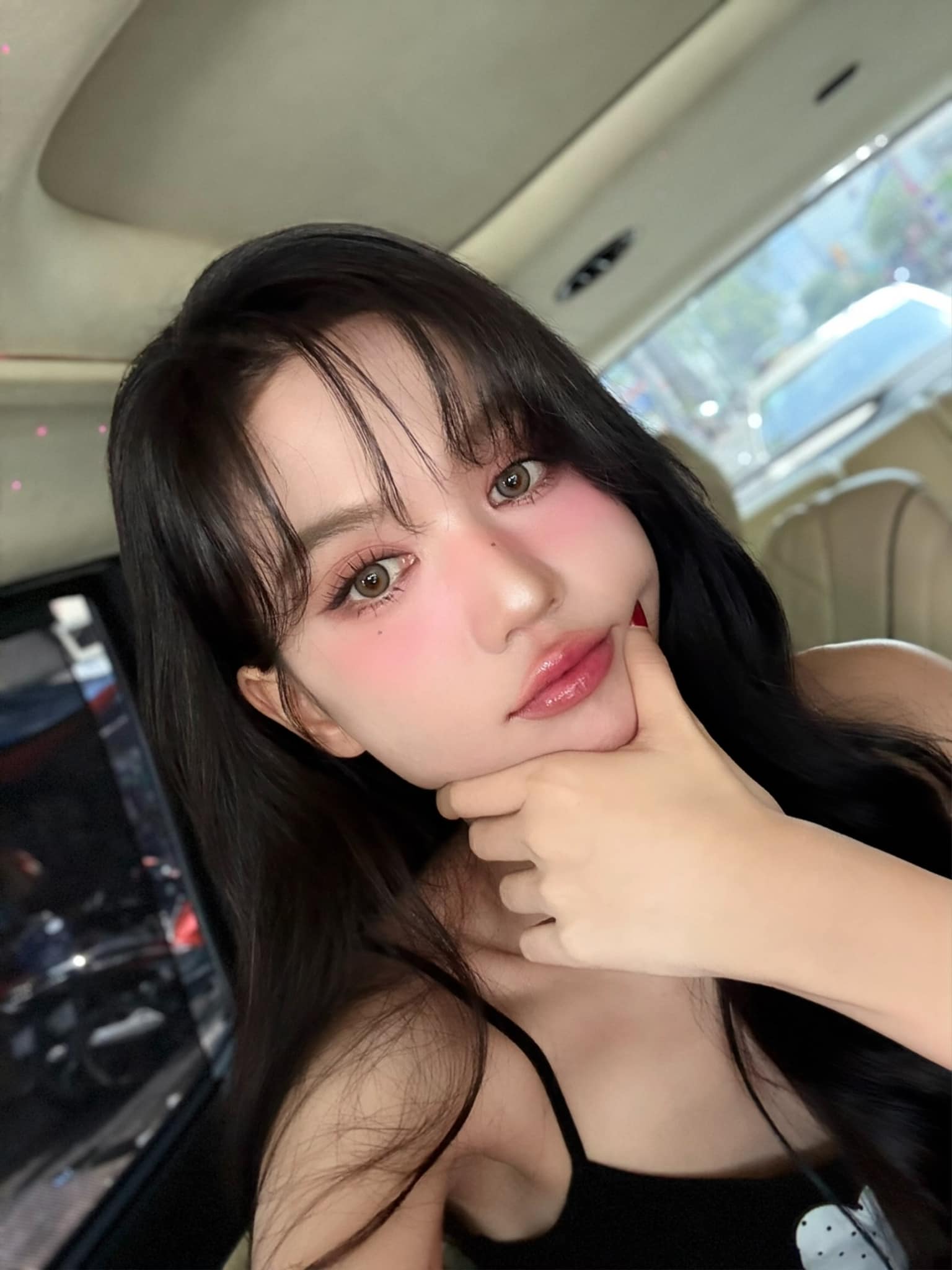 Ngọc Trinh đổi kiểu tóc mới "cháy phố" đón Tết nhưng vẫn gặp khuyết điểm, chị em lưu ý để tránh mắc lỗi - 8