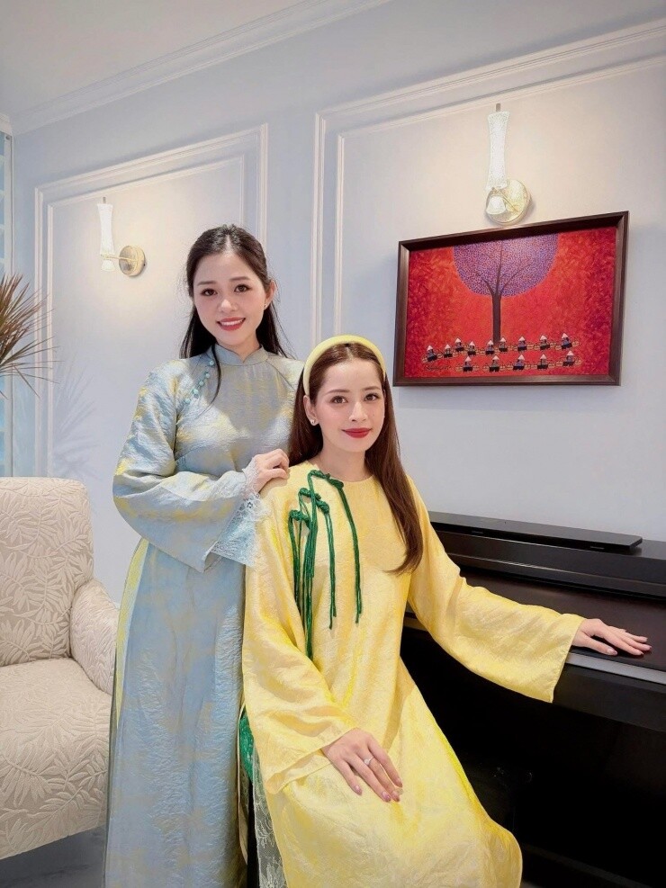 "Đối thủ" của Chi Pu dịp Tết qua: Mỗi ngày một bộ áo dài, bà ba không trùng lặp, phối với túi trăm triệu đi chợ - 2