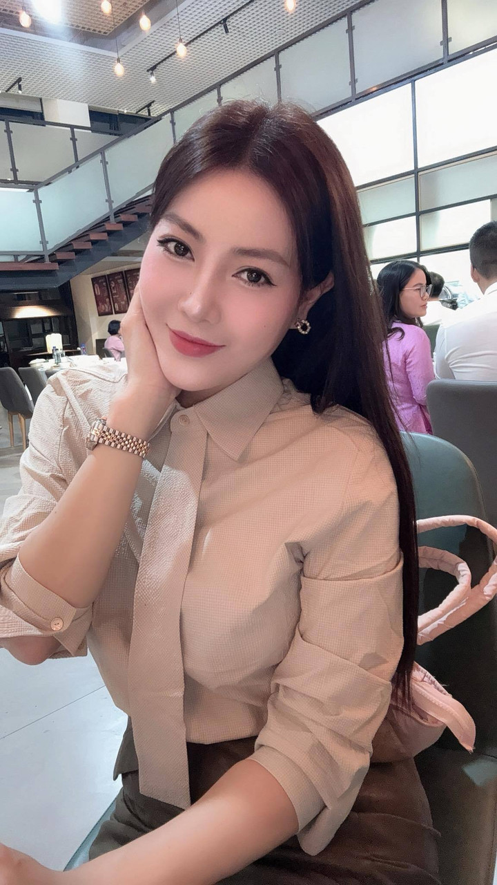 "Ác nữ" phim trăm tỷ đầu năm 2026: 18 tuổi là Á khôi, giờ thành mỹ nhân "bốc lửa", sau ly hôn nhiều người theo đuổi - 14