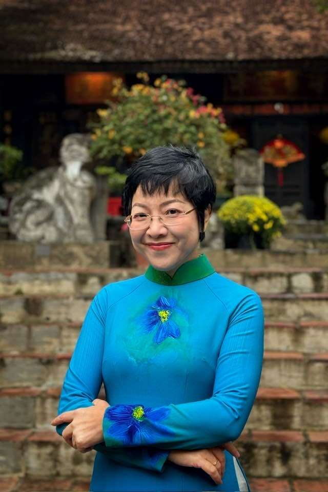 Nữ MC duy nhất của "Táo Quân": Từng là ca sĩ, 18 tuổi xinh tươi như hoa, nay U60 vẫn rạng rỡ - 13