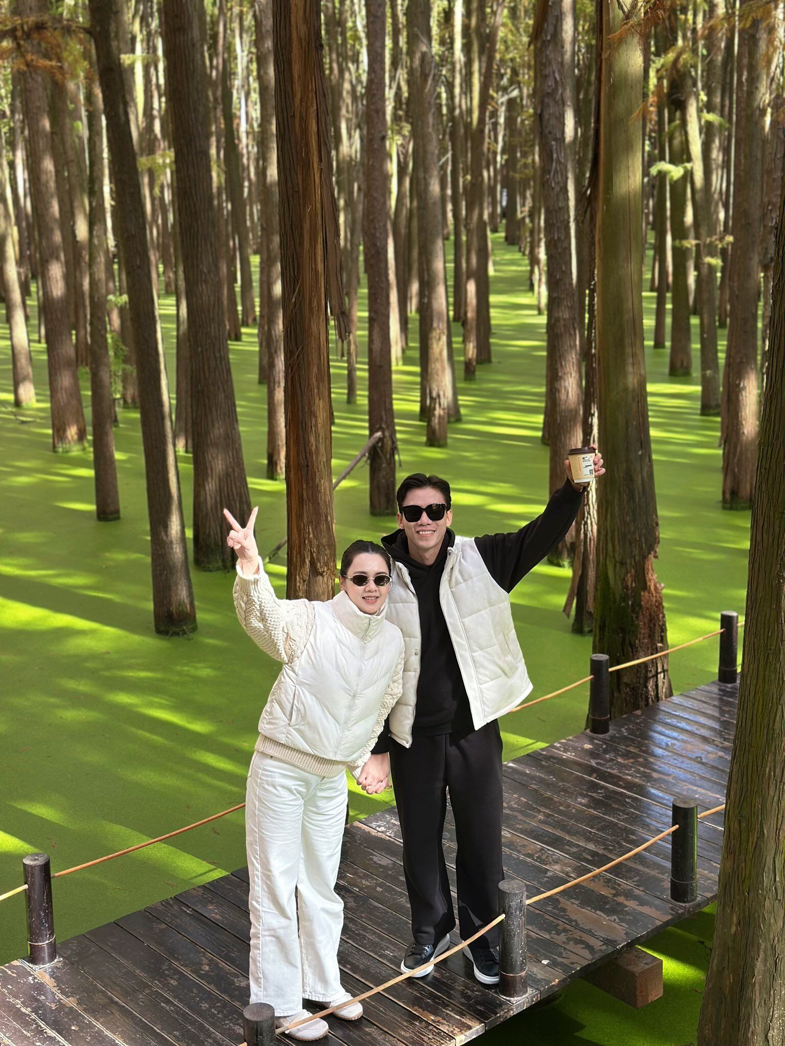 Lấy chồng cầu thủ đình đám, Hoa khôi Đại học Vinh làm mẹ 3 con vẫn đẹp bất bại, top đầu làng WAG Việt - 14