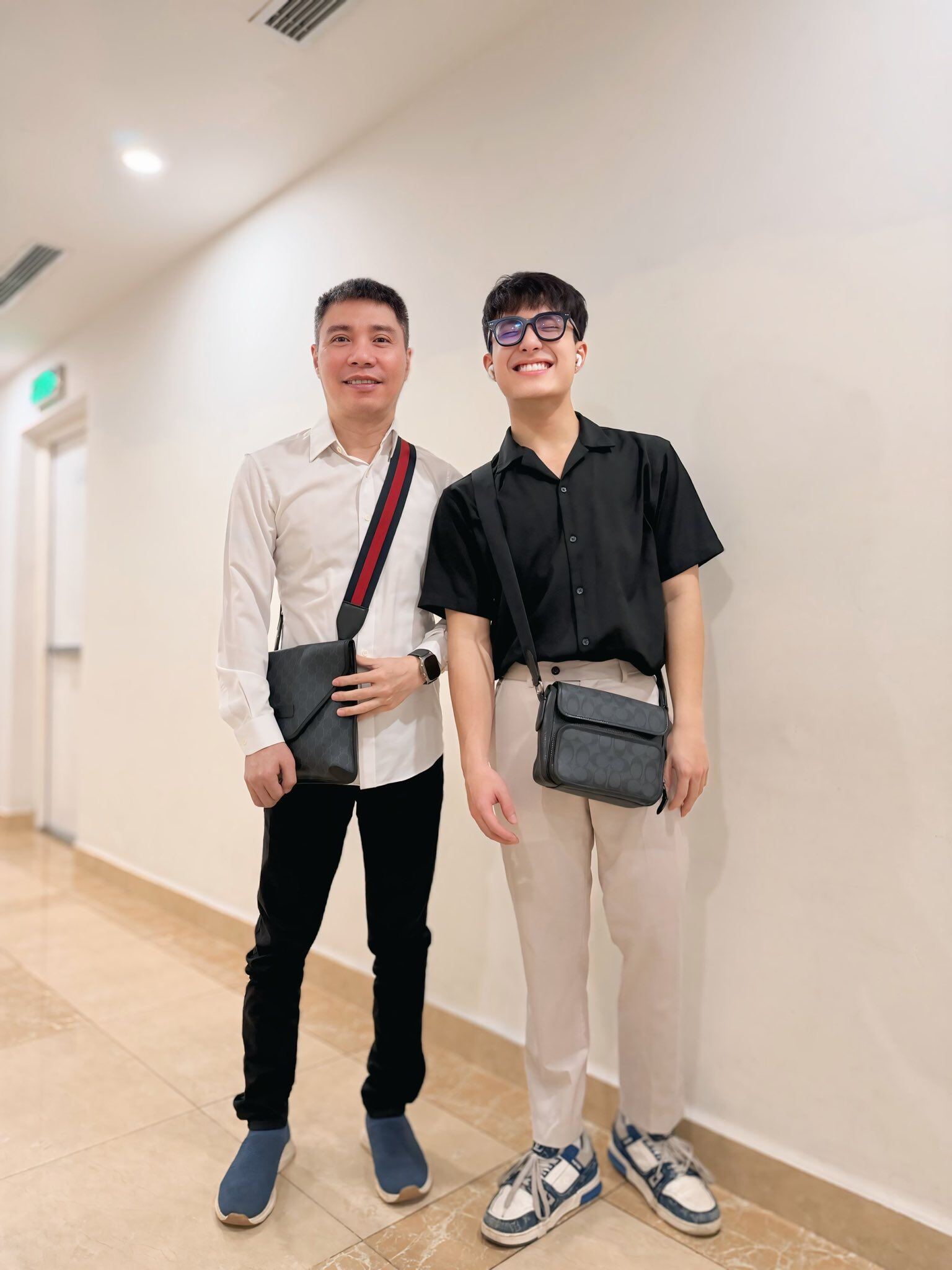 NSND Công Lý bỗng trẻ ra bất ngờ nhờ được vợ cho một thứ, dân mạng khen anh có bà xã tốt như "chĩnh vàng" - 10