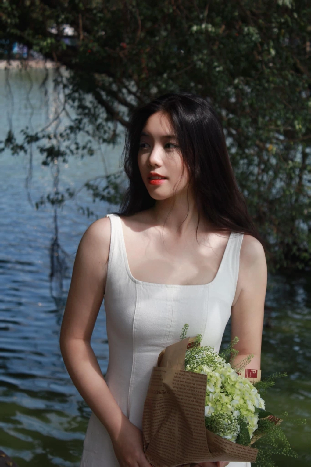 Nhan sắc xinh đẹp "chấp" cả cam thường của Á hậu cao 1m70 lọt top tìm kiếm với Đình Bắc - 10