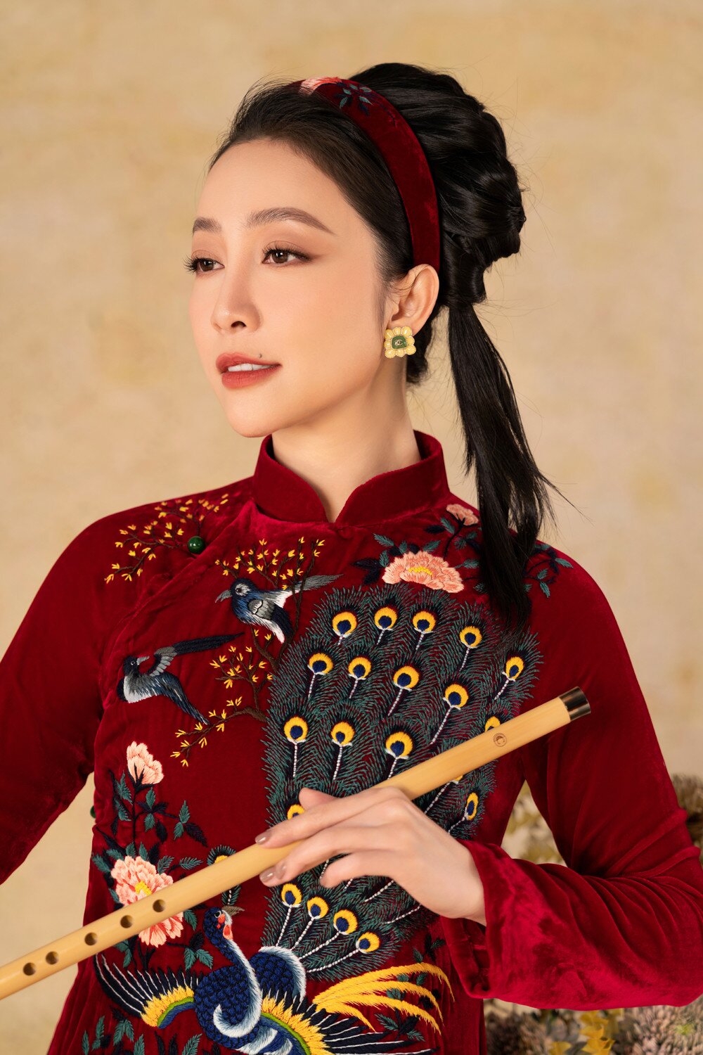 Em gái "sinh đôi" của "hoa hậu giàu nhất Việt Nam": Giàu "nứt vách" không kém chị, được mệnh danh là chim công - 14