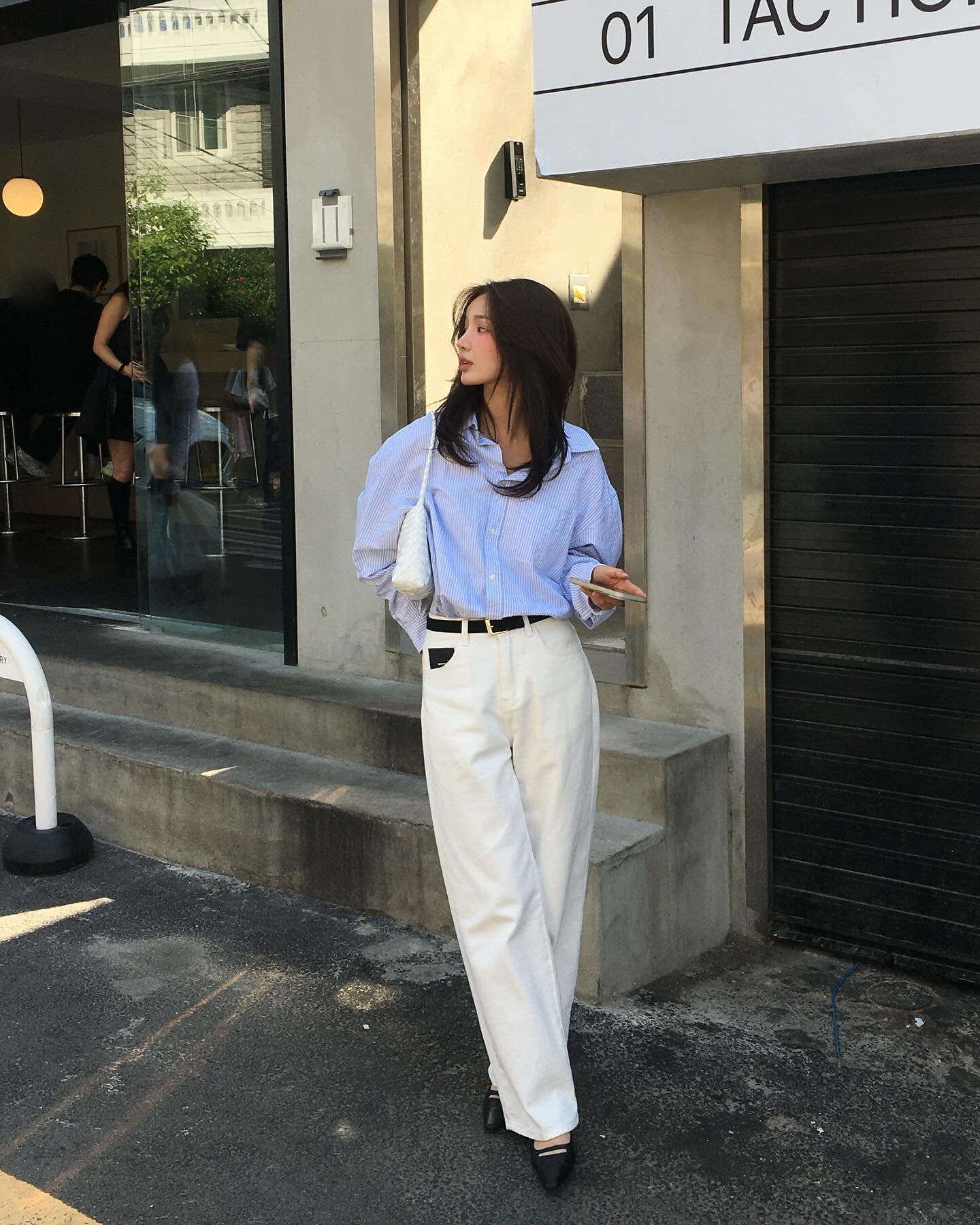 Năm 2026 chị em thích mặc tối giản nhưng vẫn muốn "sang ngầm", đây chính 5 món thời trang nhất định phải có - 2