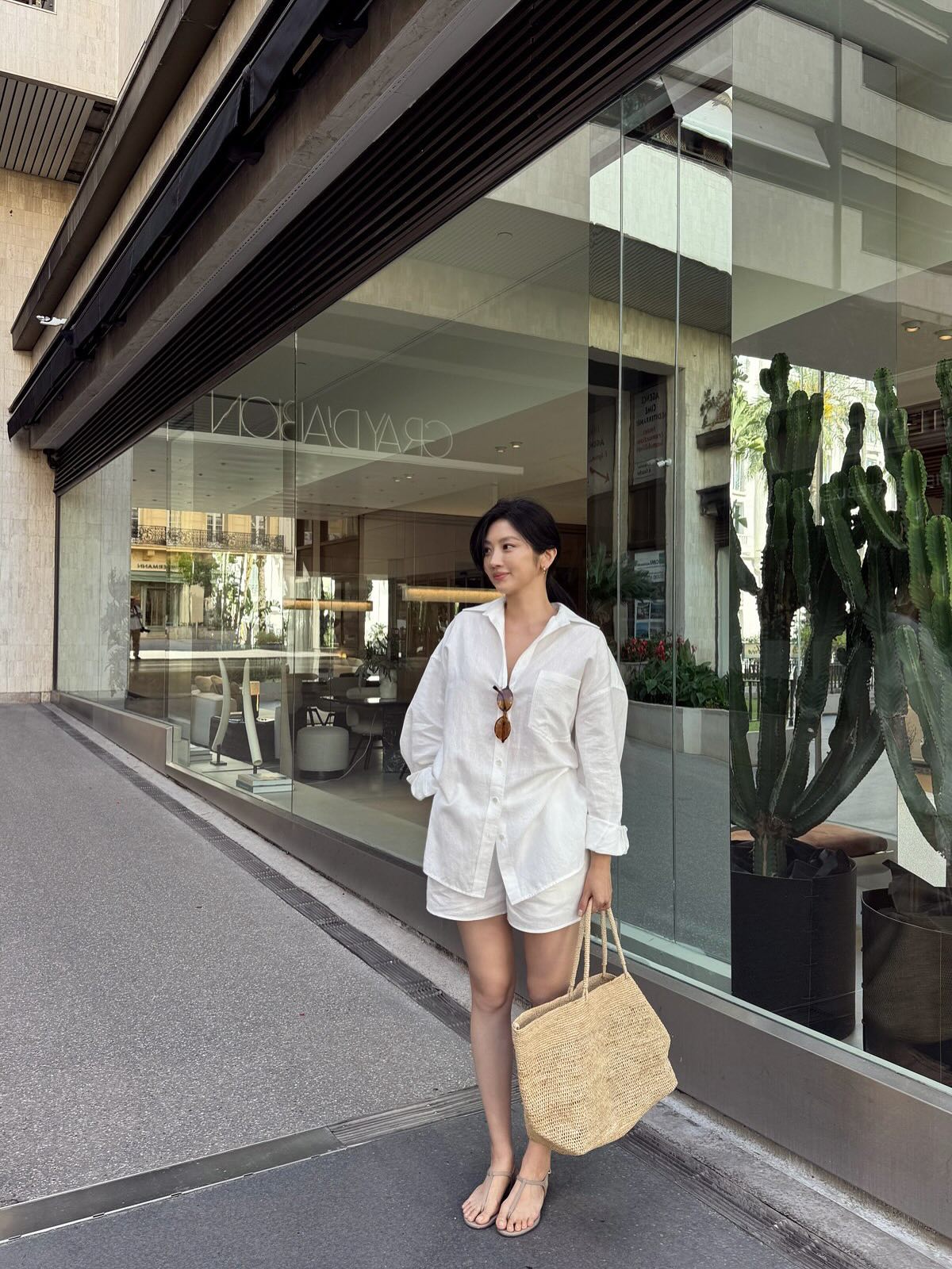 Năm 2026 chị em thích mặc tối giản nhưng vẫn muốn "sang ngầm", đây chính 5 món thời trang nhất định phải có - 3