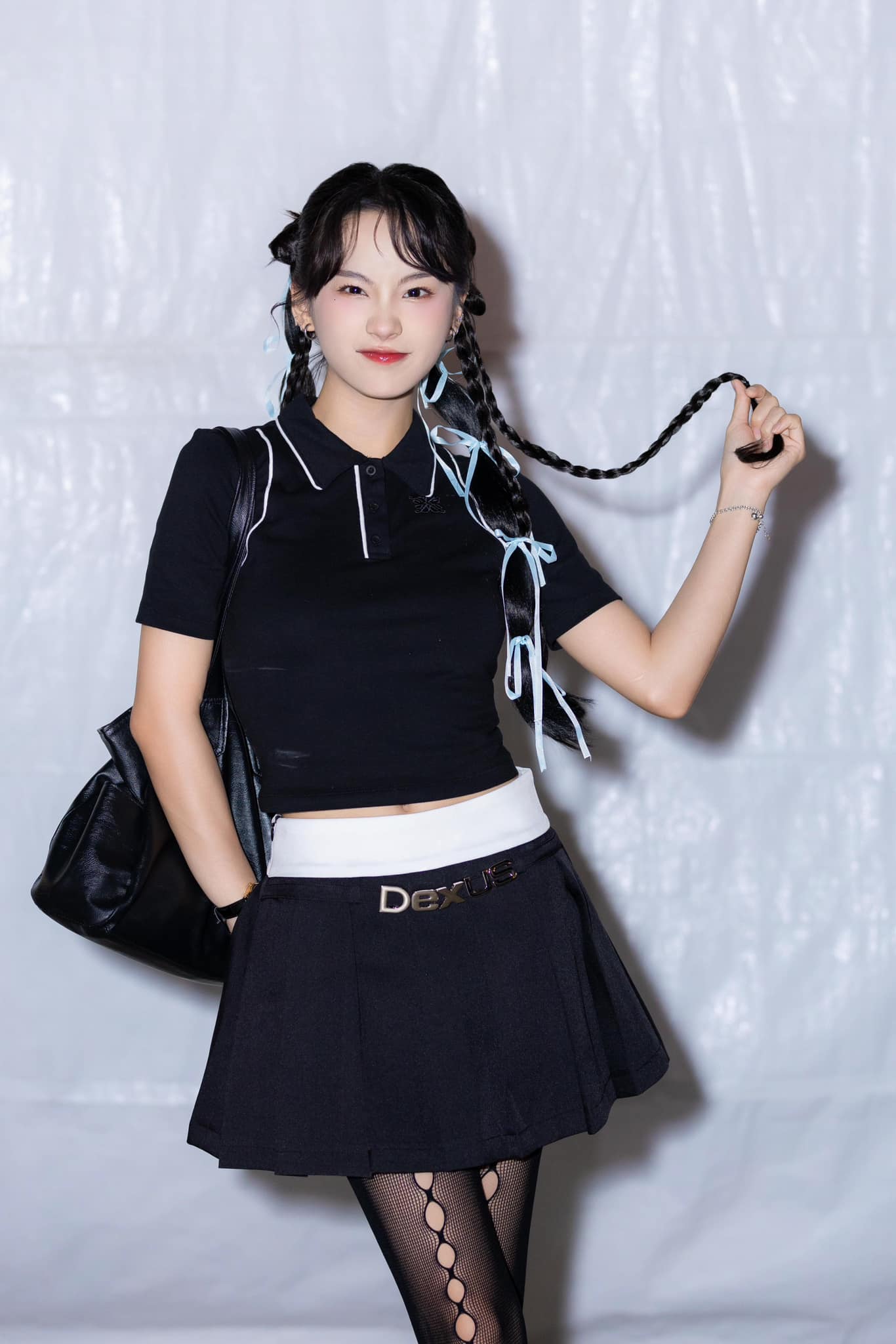 Hot girl người Tày cao chưa tới 1m60 là "con dâu" nghệ sĩ Vân Dung, nhan sắc đời thường khiến dân tình ngỡ ngàng - 6