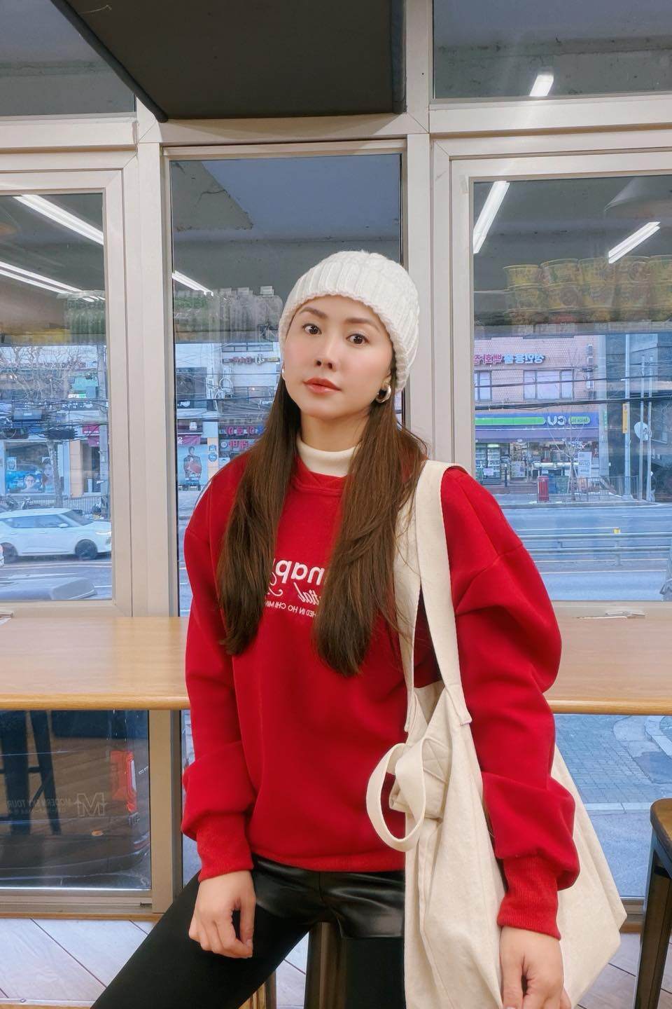 Mỹ nhân Việt "trẻ mãi không già" từng suy sụp vì thẩm mỹ hỏng, U40 chuộng gợi cảm khoe body đẹp khó rời mắt - 12