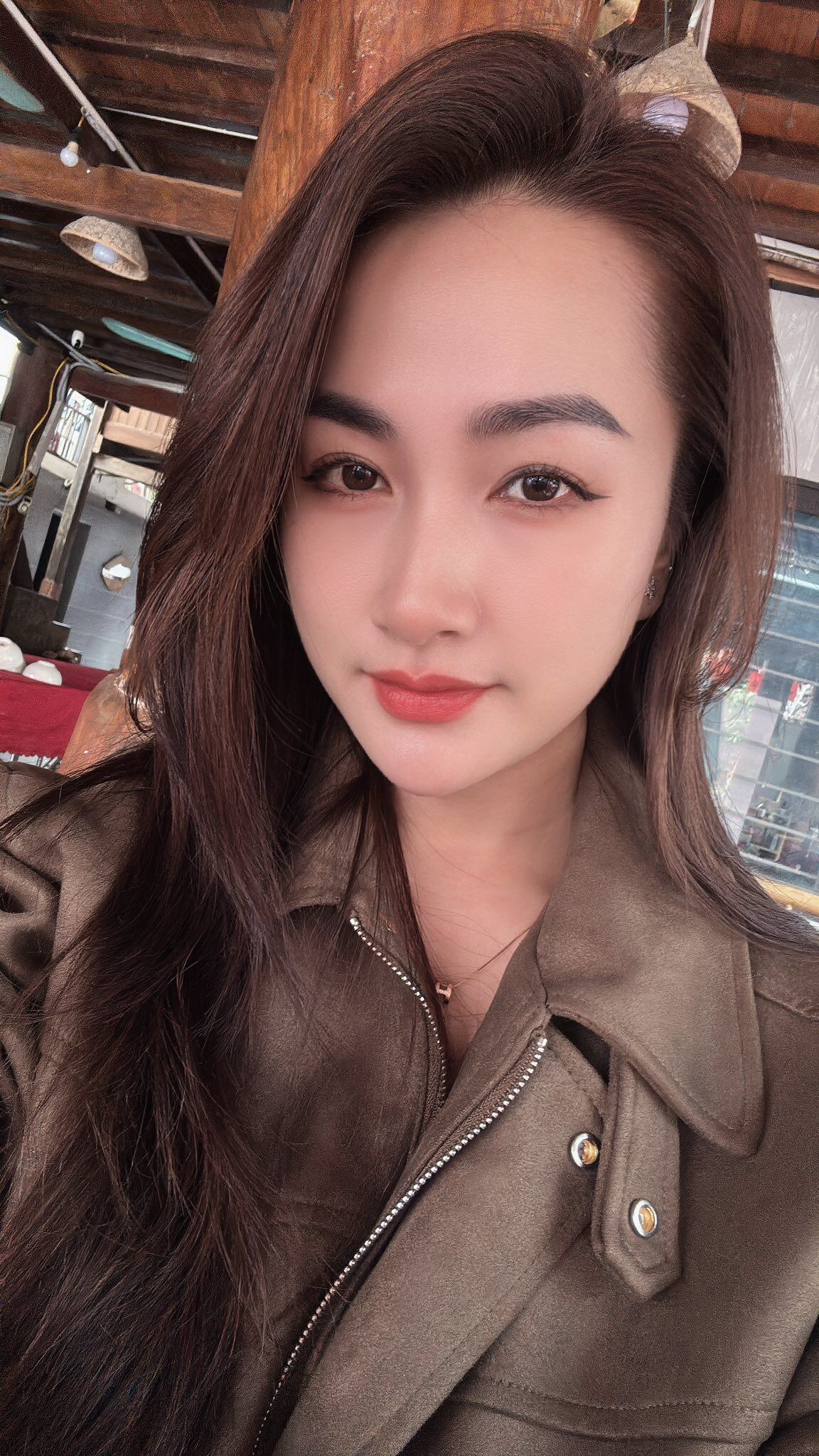 Hot girl dân tộc Thái khiến "nam thần VTV" say đắm phải "cưới vội", nhan sắc 10 năm trước suýt không nhận ra - 7