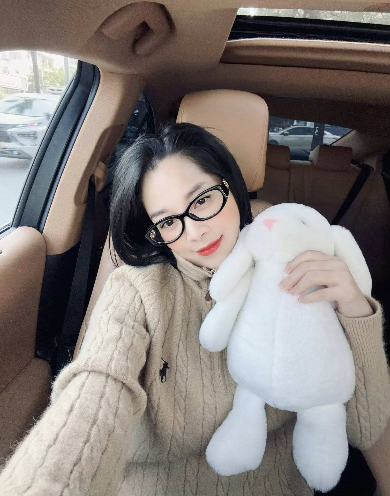 Mỹ nhân đóng nữ chính Nhật ký Vàng Anh nay là Đại úy công an xinh đẹp, nhan sắc U45 khiến nhiều người ngỡ ngàng - 7