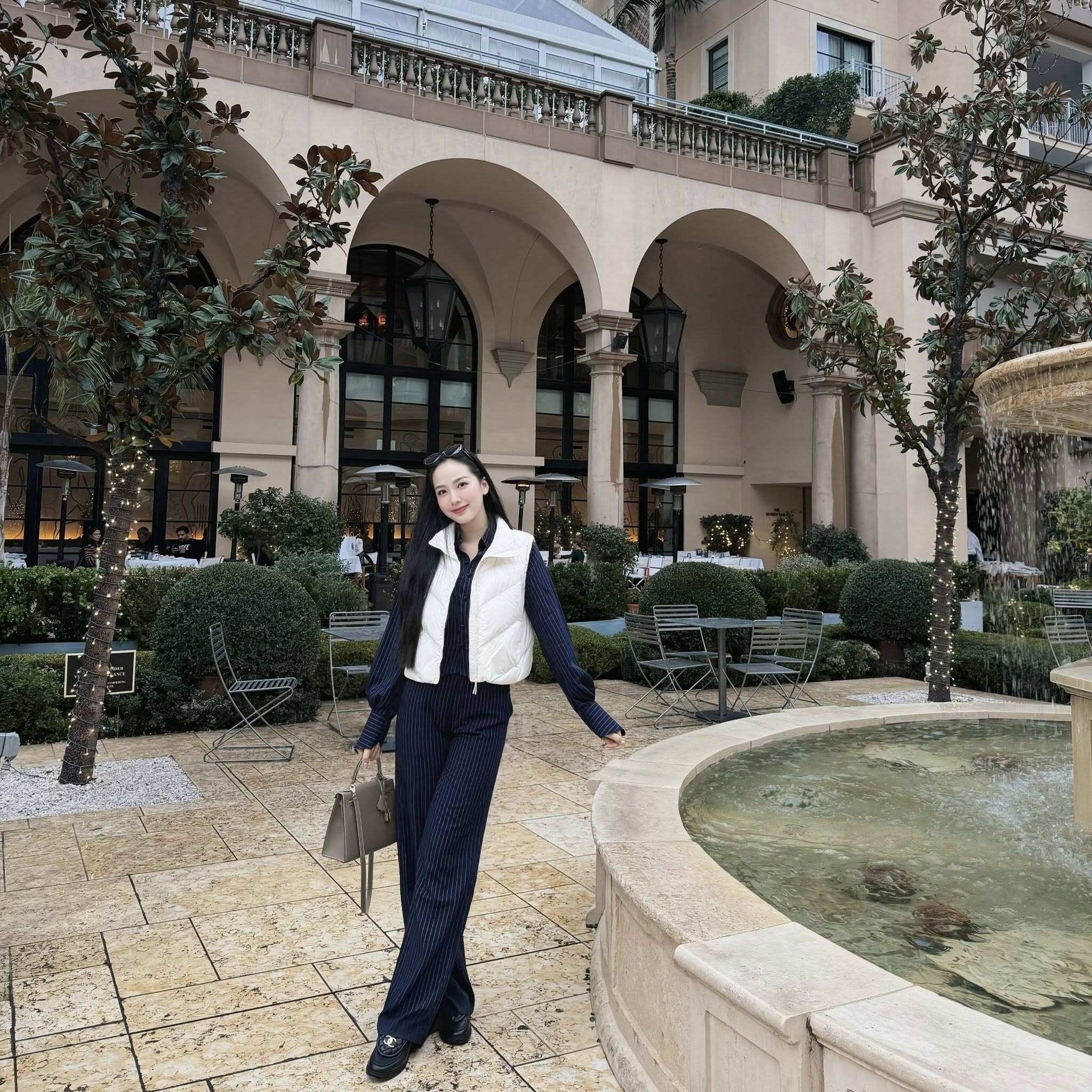 Mỹ nhân có làn da đẹp nhất Hoa hậu Việt Nam 22 tuổi làm dâu hào môn, nhan sắc hiện tại "không phải dạng vừa" - 12