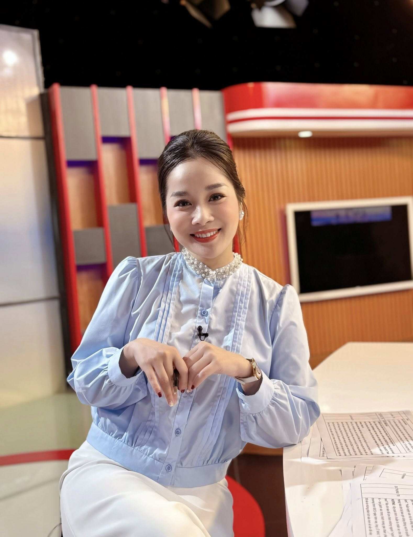 Mỹ nhân đóng nữ chính Nhật ký Vàng Anh nay là Đại úy công an xinh đẹp, nhan sắc U45 khiến nhiều người ngỡ ngàng - 6