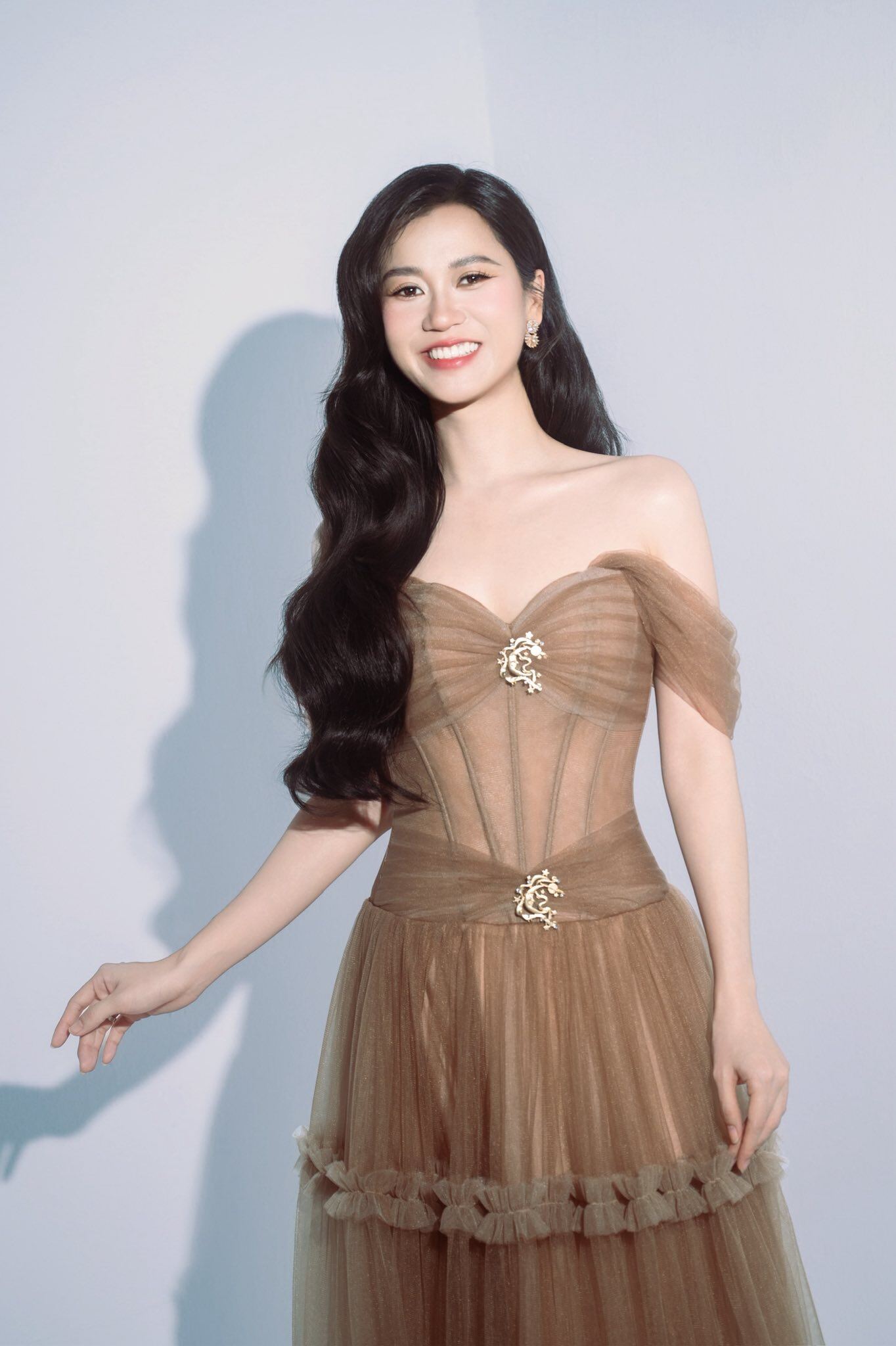 Mỹ nhân miền Nam đầu tiên tham gia Táo Quân: U40 "lão hóa ngược" đẹp mơn mởn, đến đồng nghiệp suýt không nhận ra - 7