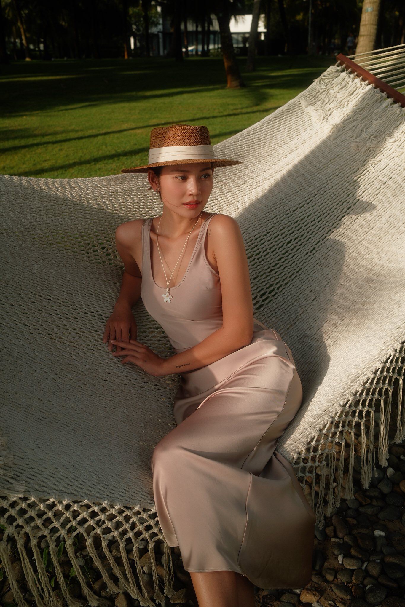 Học trò Hồ Ngọc Hà sau sinh 1 tháng đã "đánh bay" 8kg, mẹ 2 con khoe thân hình nảy nở đẹp mê ly - 6