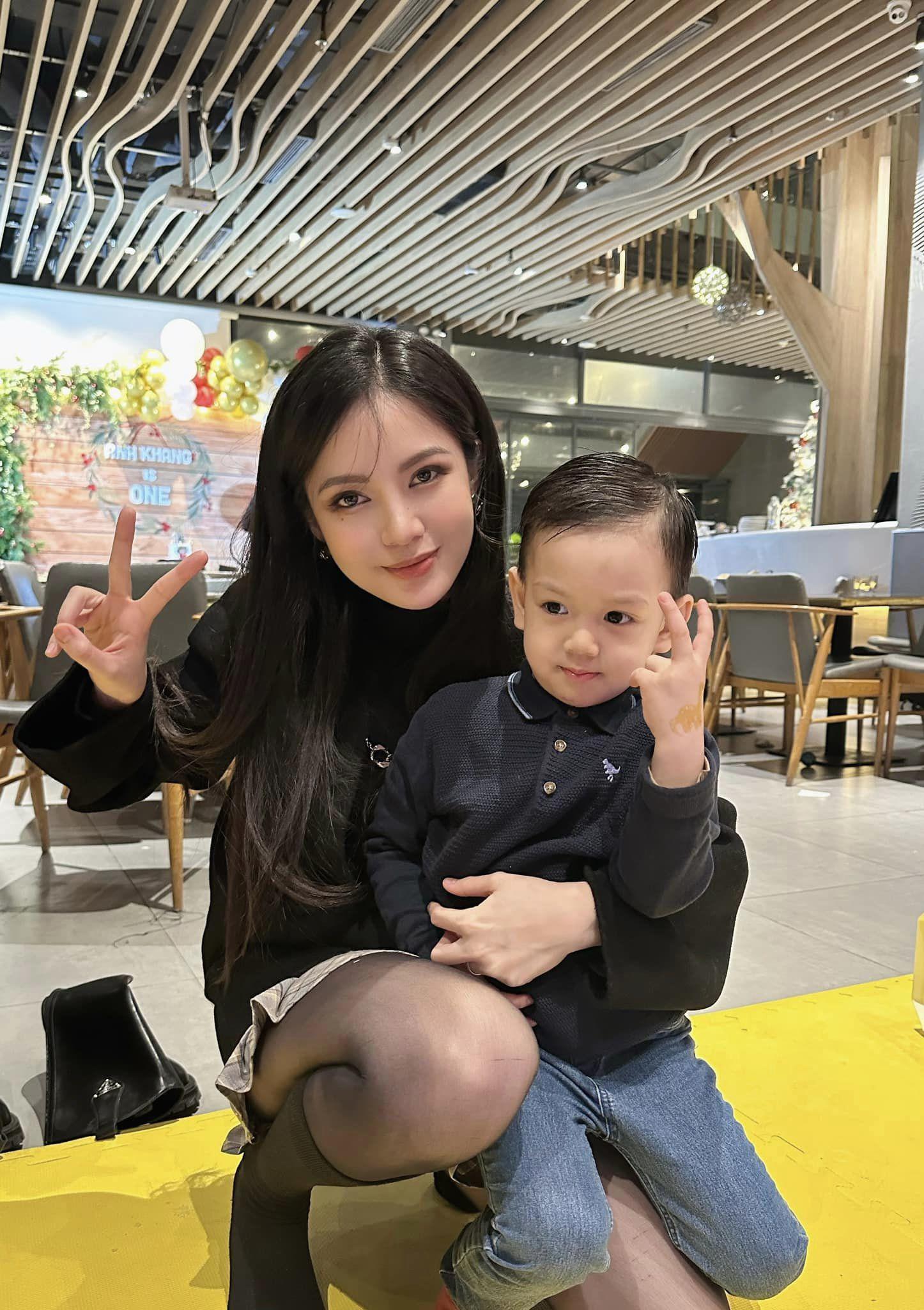 &#34;Hotgirl MU&#34; nổi tiếng 6 phút có con xinh như tiên, mẹ mê làm điệu dí dỏm: &#34;Trộm vía giống tốt&#34; - 3