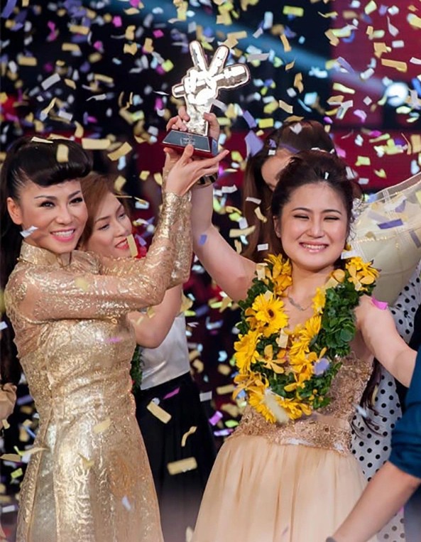 Nhan sắc của nữ ca sĩ bị đồn sang Mỹ sinh con: Thời thiếu nữ mũm mĩm, hiện tại thay đổi 180 độ - 2