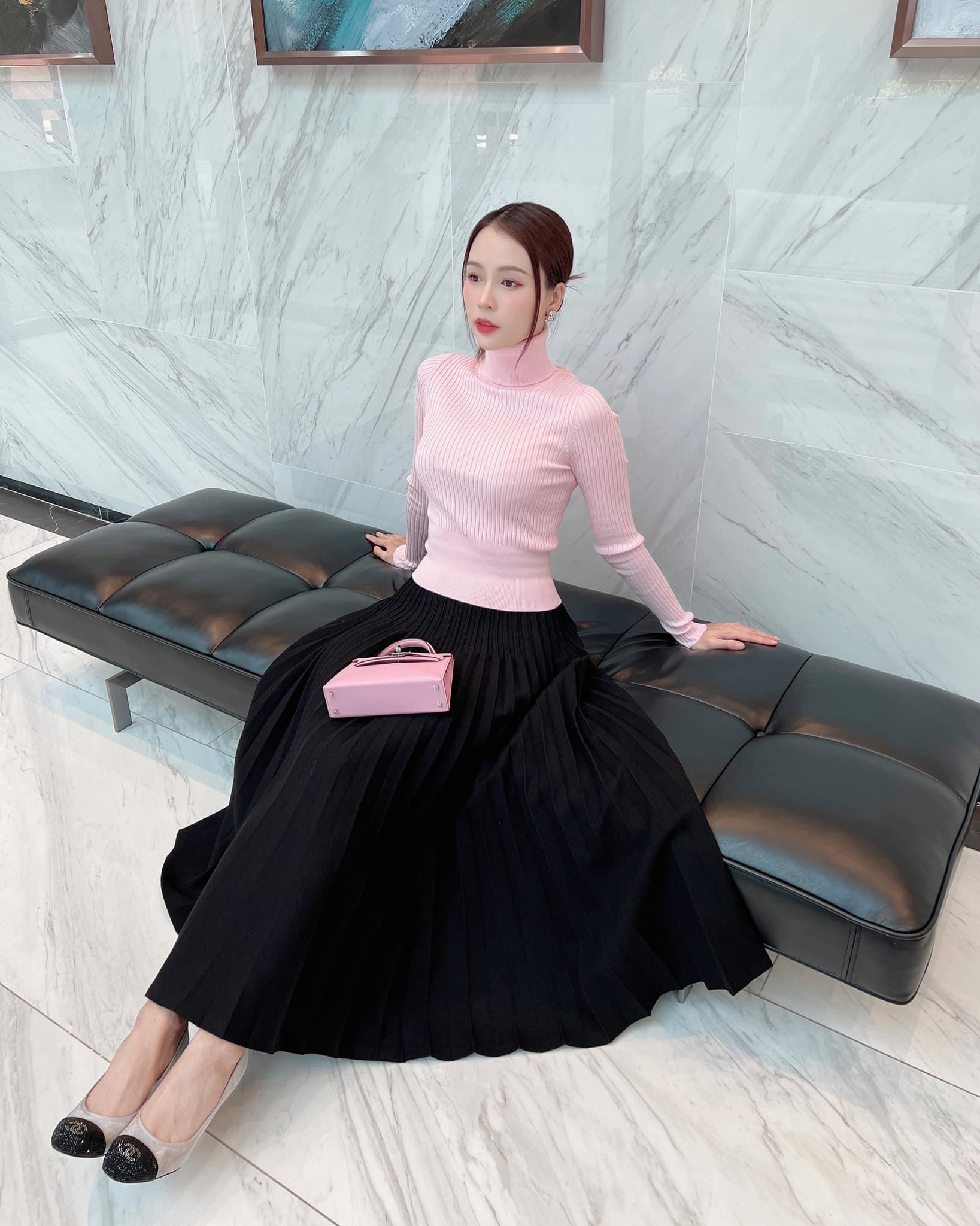 Hai &#34;phú bà&#34; tuổi Canh Ngọ đẹp như hoa nhưng lấy chồng muộn, có phong cách ăn mặc &#34;đắt xắt ra miếng&#34; - 15