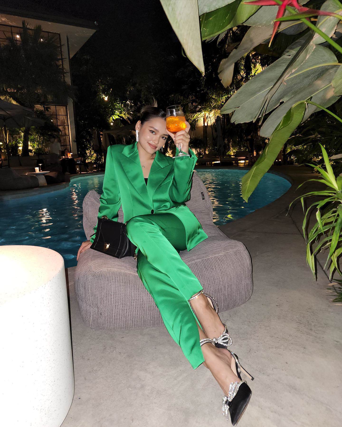 Nhan sắc &#34;một 9 một 10&#34; của cặp bạn thân Tikoker đình đám, có người là rich kid &#34;từ trong trứng&#34; - 8