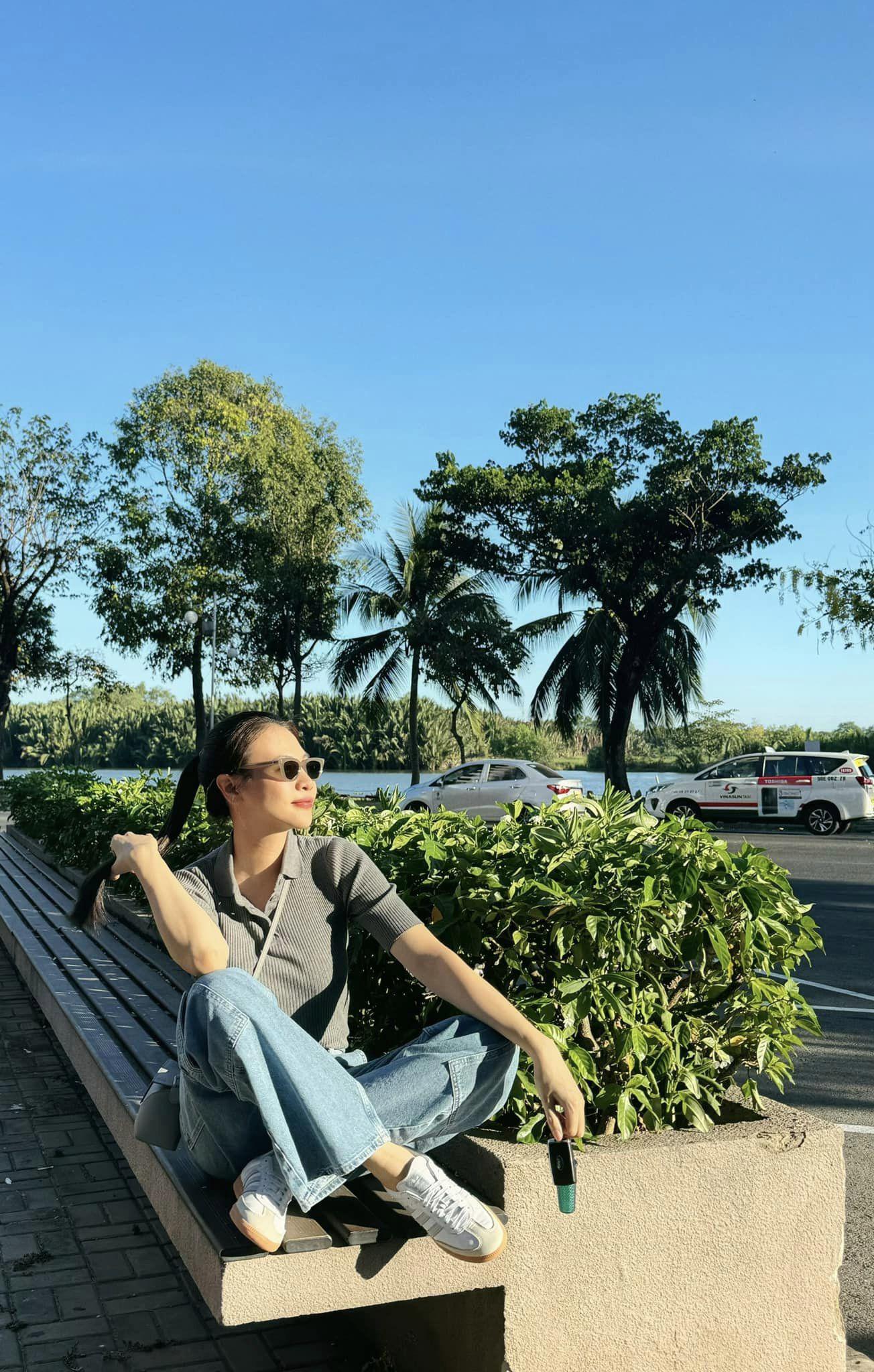 Vợ đại gia phố núi diện style "phu nhân tổng tài", U40 như gái còn son nhờ 3 món cơ bản - 7