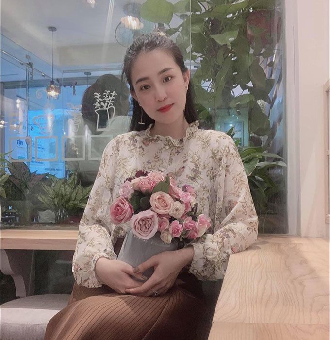 Sau Doãn Hải My, thêm một &#34;đại tiểu thư&#34; gia nhập làng WAGs Việt, nhan sắc xinh đẹp rạng rỡ đầy tri thức - 11