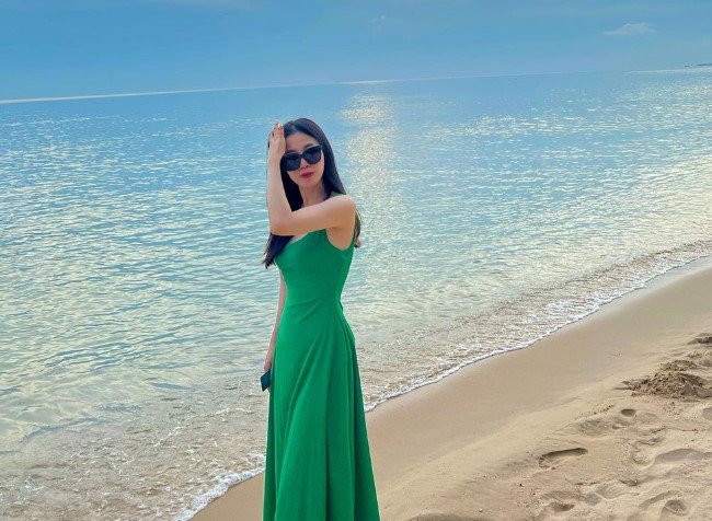 Sau Doãn Hải My, thêm một &#34;đại tiểu thư&#34; gia nhập làng WAGs Việt, nhan sắc xinh đẹp rạng rỡ đầy tri thức - 13