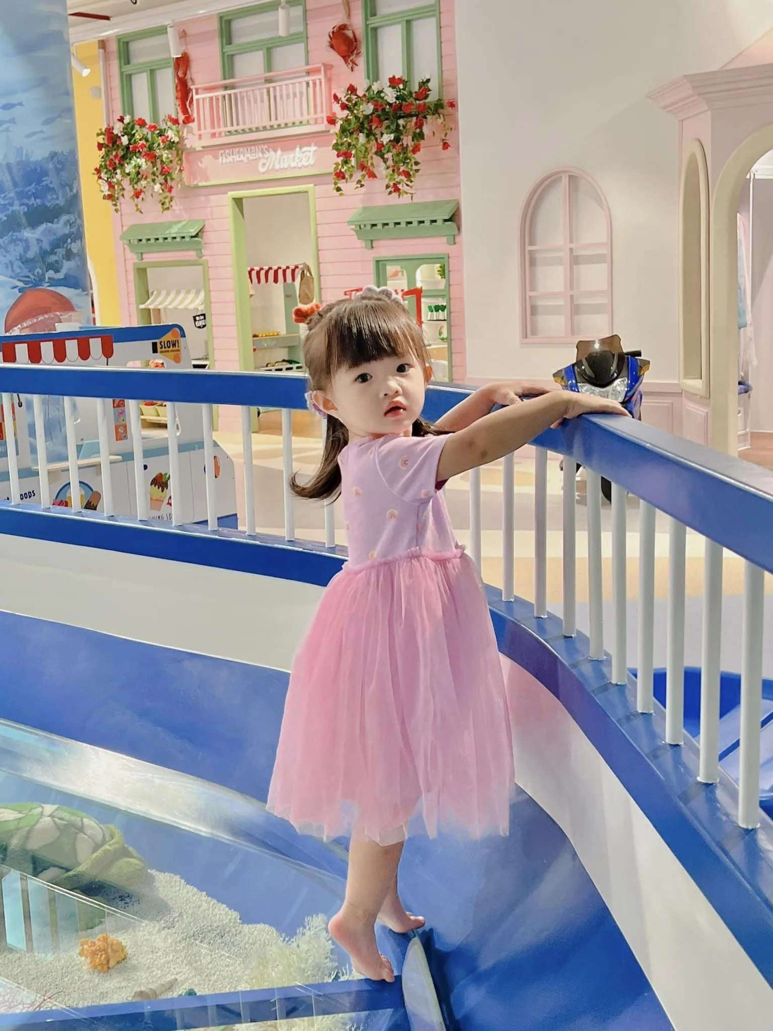Ái nữ nhà Đông Nhi và Ông Cao Thắng mới 4 tuổi đã có tủ váy áo chẳng kém cạnh mẹ - 5