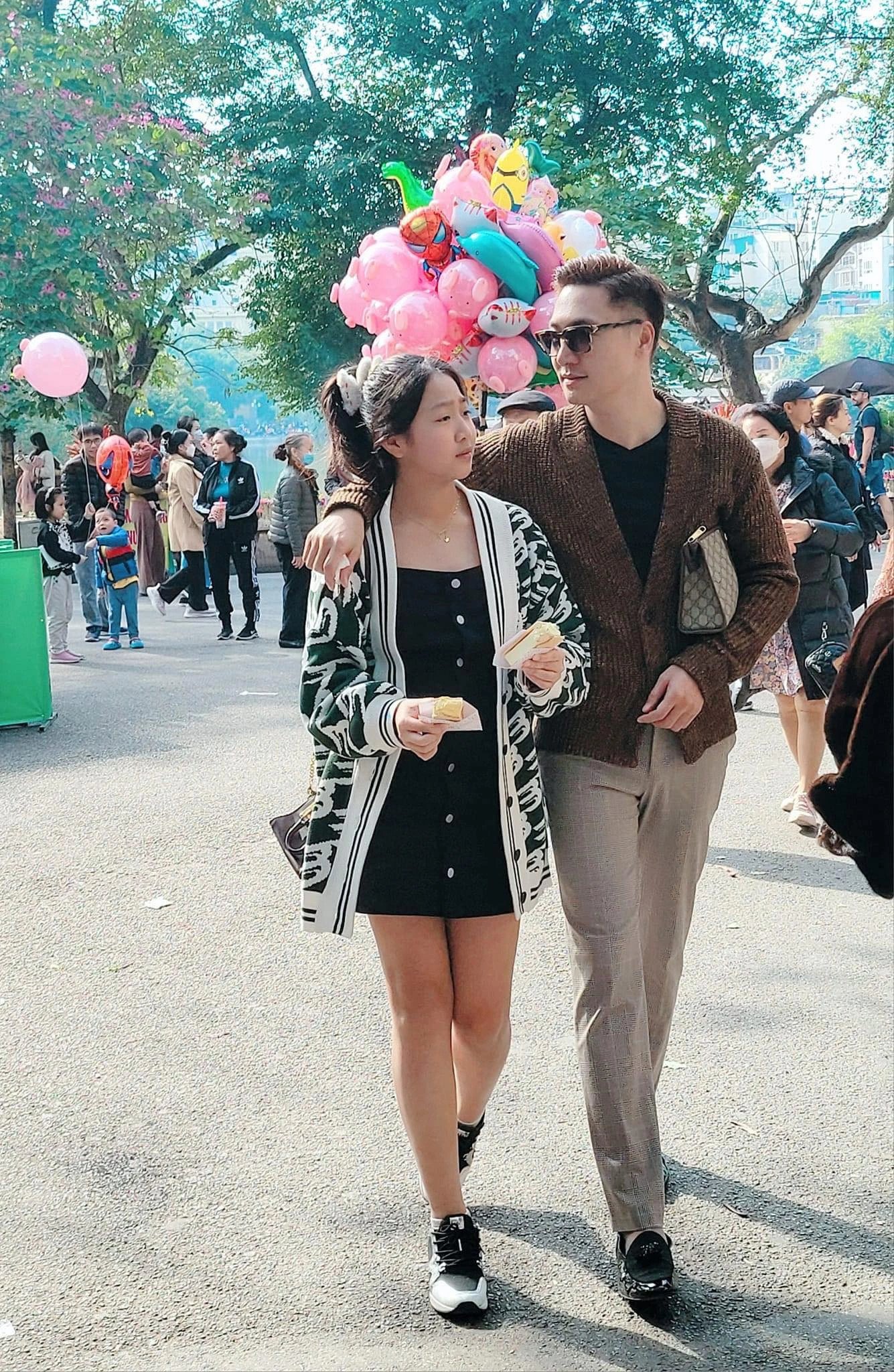 Ái nữ nhà Mạnh Trường 15 tuổi xinh như hoa hậu tương lai, sở hữu gu thời trang điệu đà nữ tính - 8