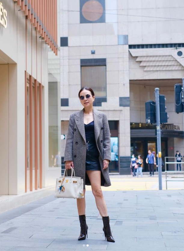 Nữ chủ tịch đầu tiên của liên đoàn bóng đá là &#34;thiên kim tiểu thư&#34; gia thế khủng, U60 ăn mặc &#34;hack&#34; tuổi hơn gái trẻ - 22