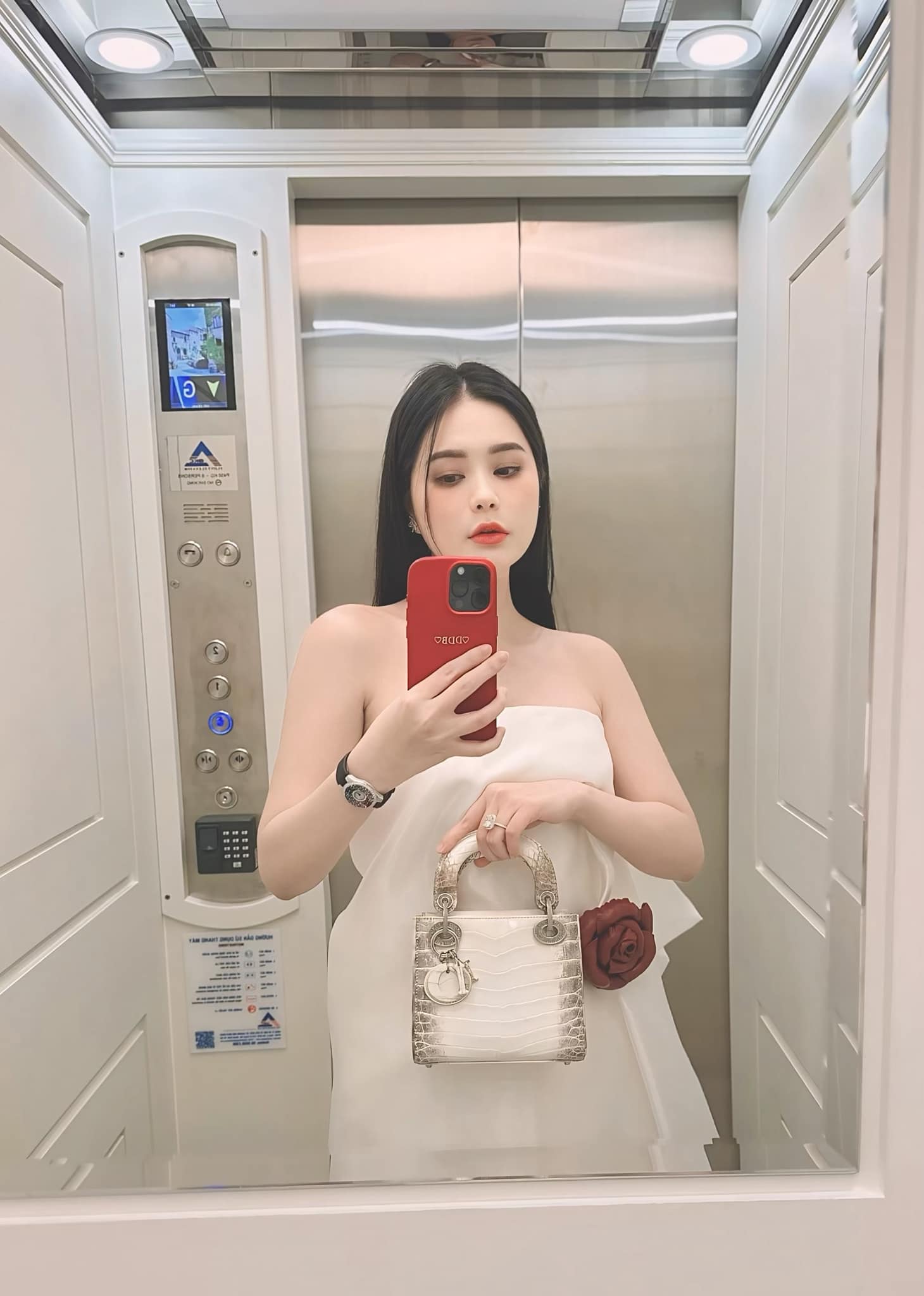 Nữ đại gia quận 7 có bầu bỗng đổi gout, mặc đồ bình dân đơn giản vẫn sang như đồ hiệu - 9