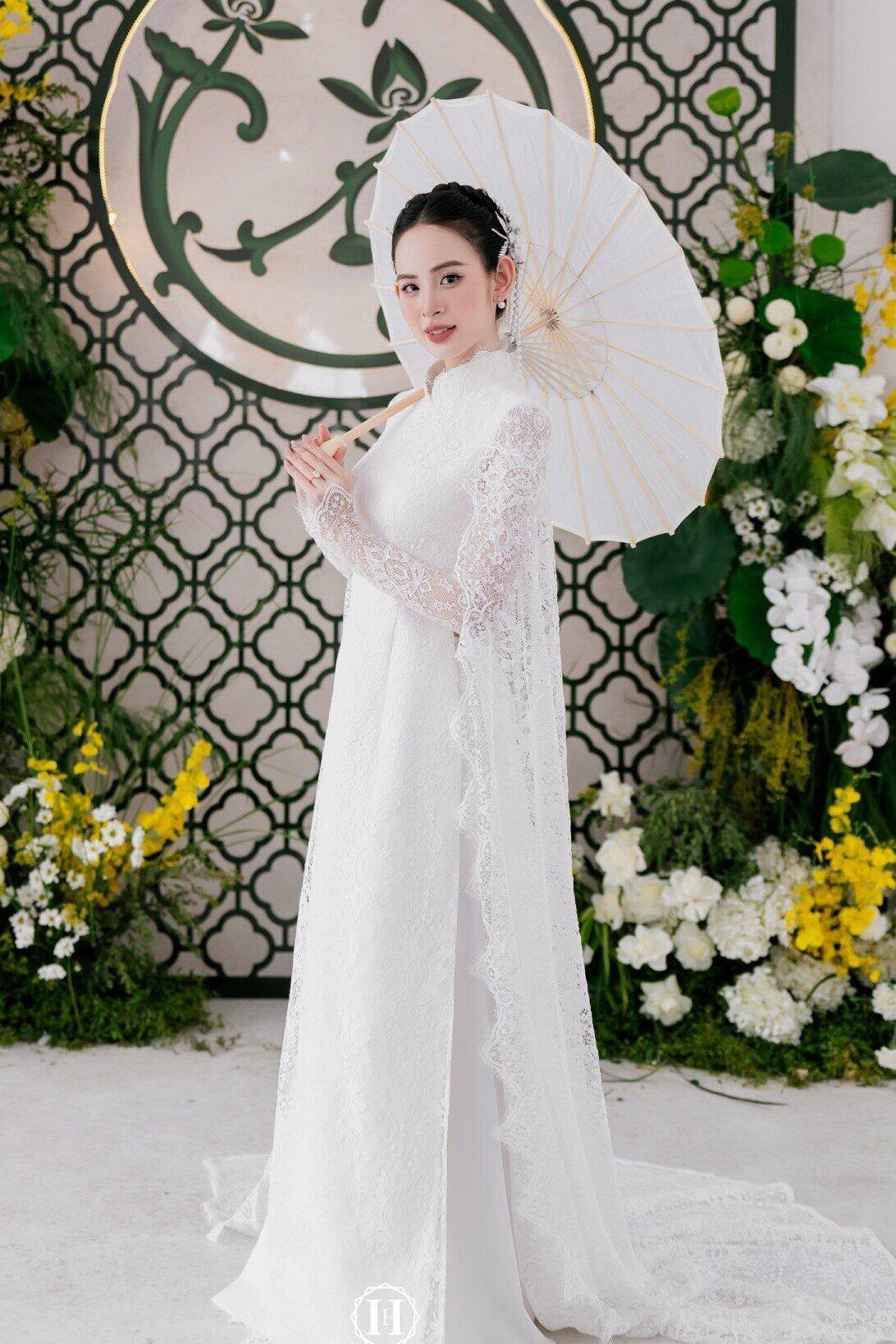 Hai mẫu áo dài cưới đặc biệt của cô dâu hot girl hơn 700.000 người theo dõi nổi đình đám mạng xã hội Việt - 11