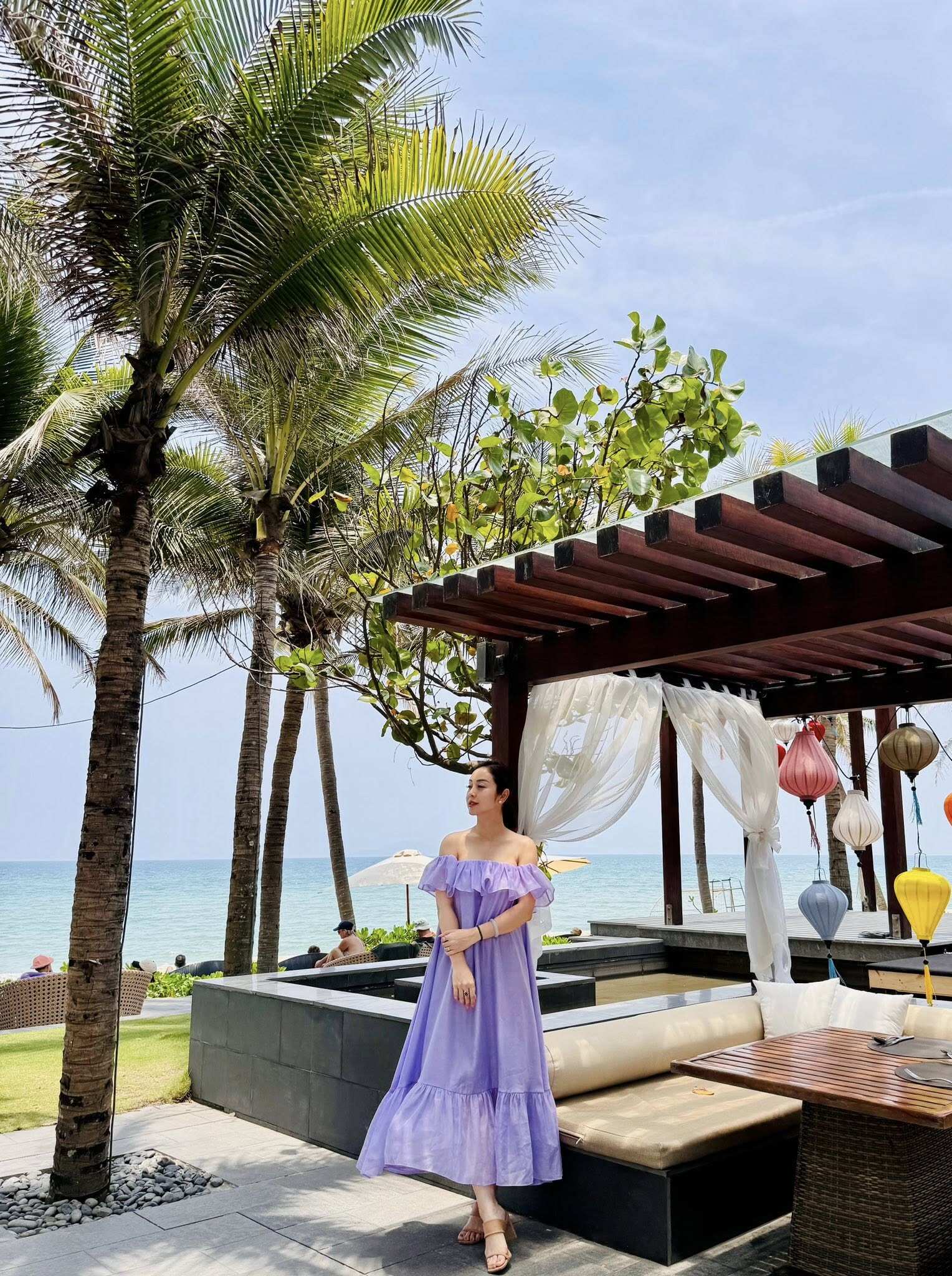 Style đi biển của 3 sao nữ đình đám: Người khoe dáng triệt để với bikini, người &#34;kín cổng cao tường&#34; vẫn gây thương nhớ - 8