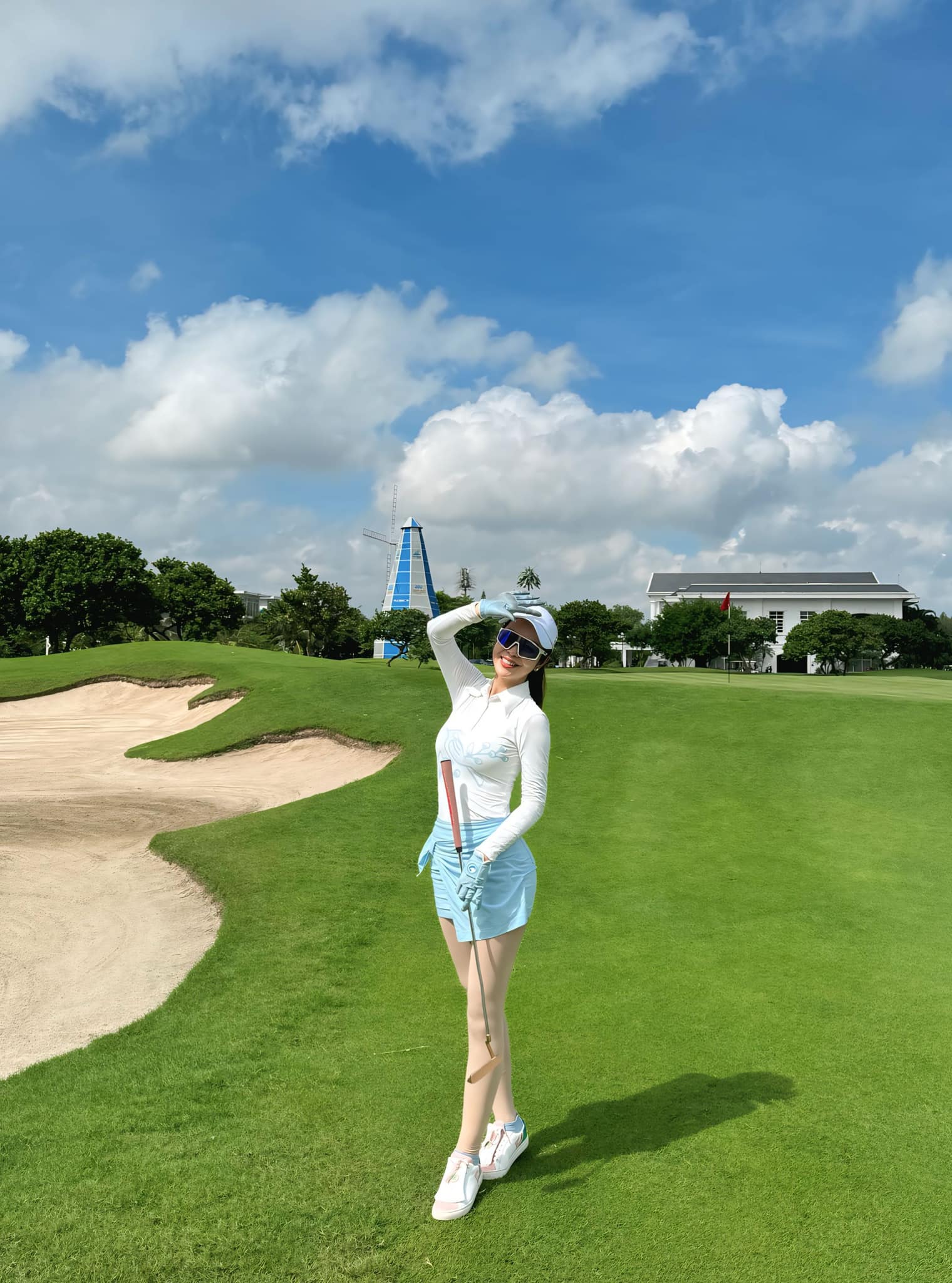 Outfits thể thao ngày hè của sao: Năng động hút ẩm nhưng phải khoe được đường cong hút mắt như thế này! - 12
