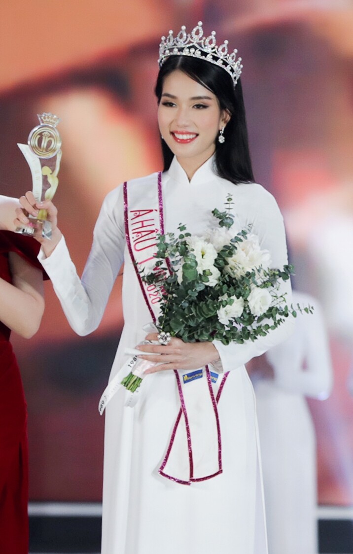 Khoảnh khắc hot: Thanh Hằng, Thanh Thuỷ chung khung hình, Hoa hậu Gen Z có qua được &#34;chị đại&#34; làng mẫu - 9