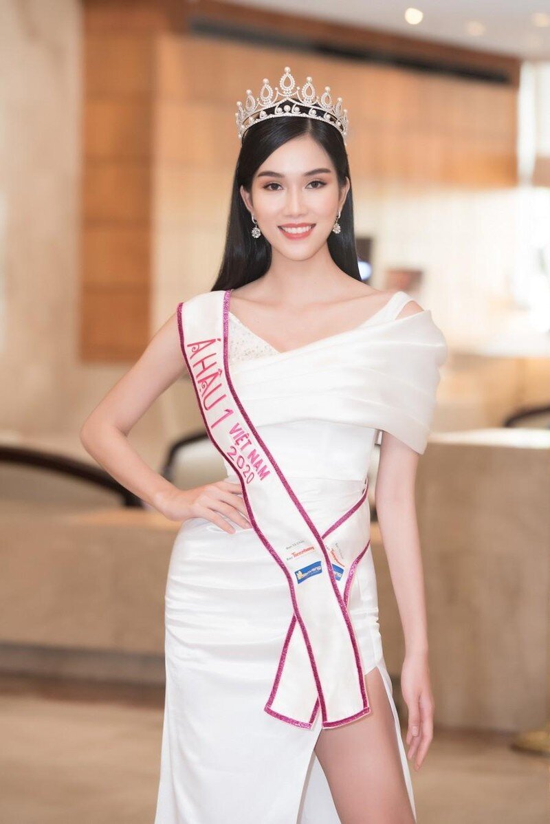 Khoảnh khắc hot: Thanh Hằng, Thanh Thuỷ chung khung hình, Hoa hậu Gen Z có qua được &#34;chị đại&#34; làng mẫu - 8