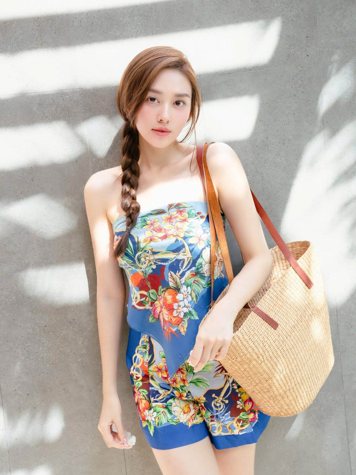 Không cần bikini, mỹ nhân Việt “chơi lớn” quấn khăn thành áo: Phương Linh biến hóa 7749 kiểu, sexy khó rời mắt - 6