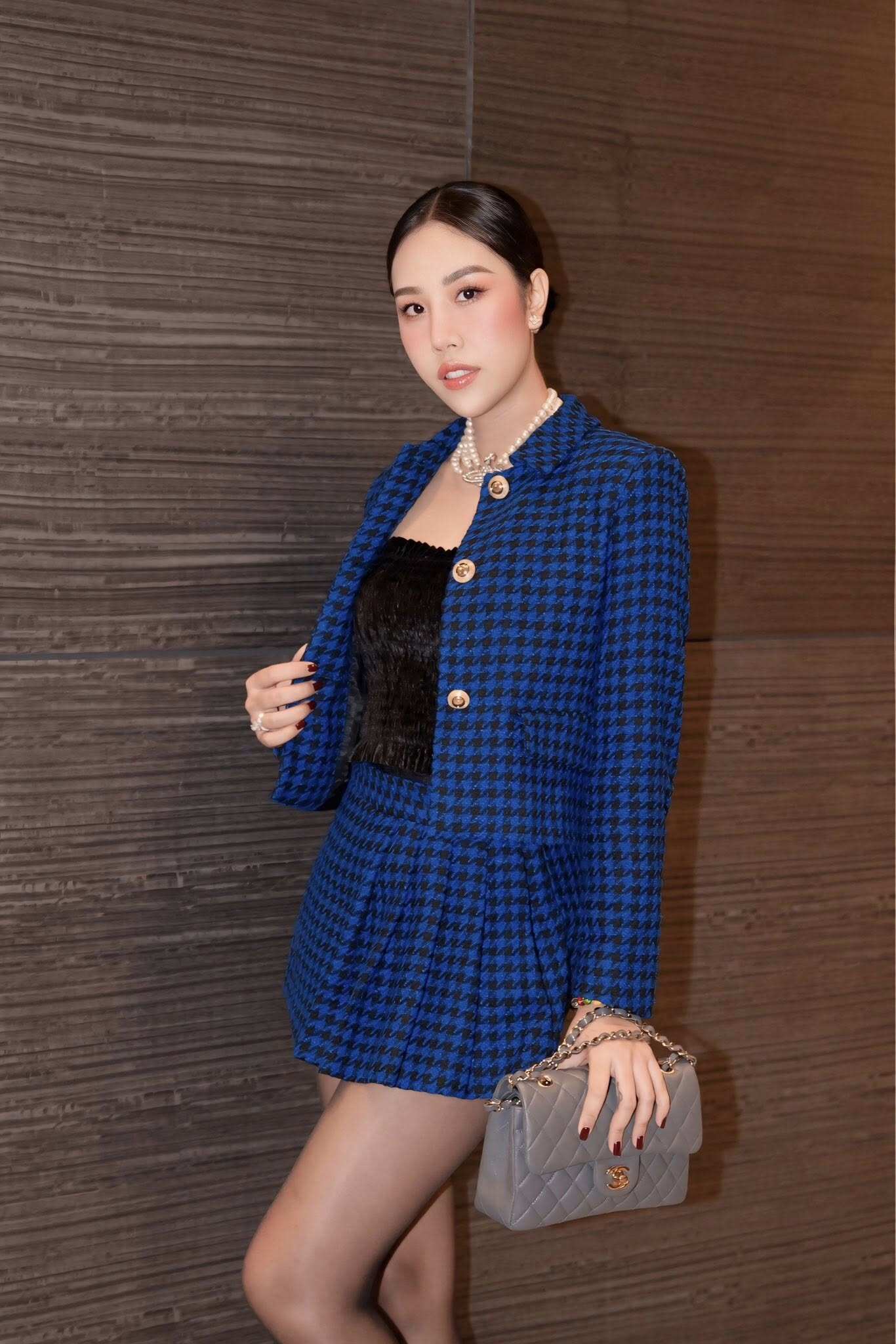 Vợ kém 37 tuổi của Quang Minh, sinh con xong liền nhanh chóng lấy lại vóc dáng thon thả, ăn mặc nuột nà bảo sao chồng mê - 7