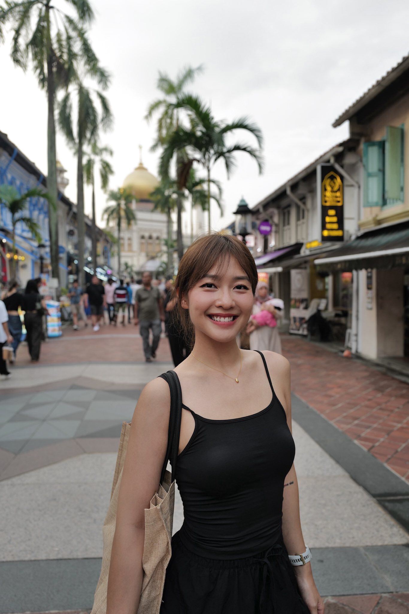 Khả Ngân xuất hiện sau thời gian &#34;ở ẩn&#34;: Nhan sắc khác lạ, đáp trả ngay trước đồn đoán &#34;dao kéo&#34; - 9