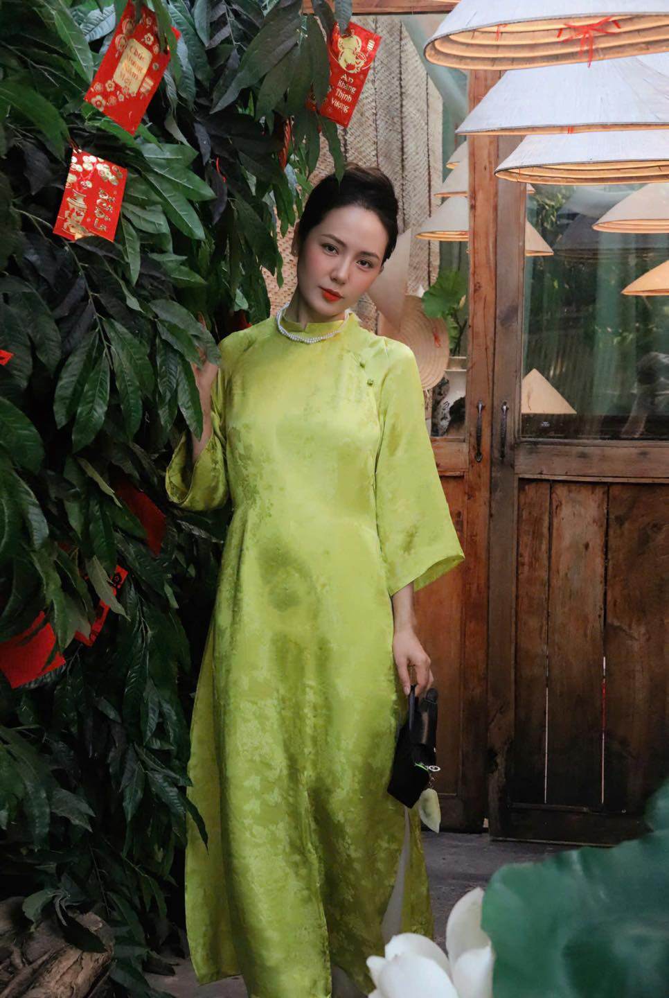 Vóc dáng không thua con gái của mẹ ca sĩ Phương Linh ở tuổi U70, cư dân mạng phải trầm trồ gia đình toàn cực phẩm - 2
