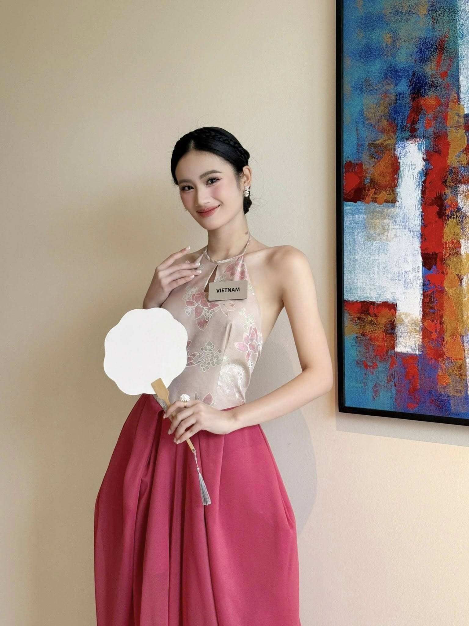 Thua thứ hạng nhưng Hoa hậu Ý Nhi thắng lớn vì đã làm được điều này ở Miss World 2025? - 14