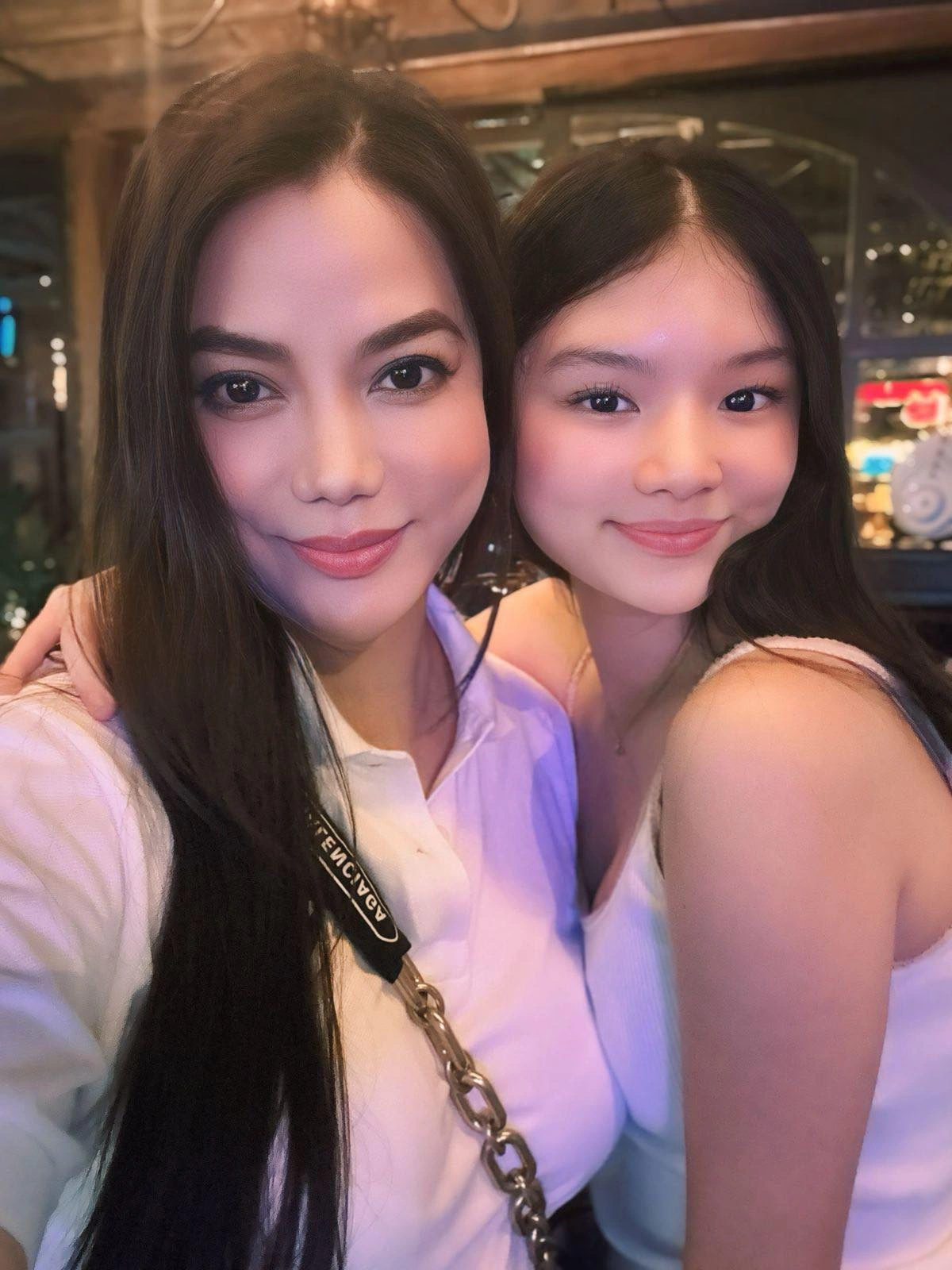 Con gái cưng nhà Trương Ngọc Ánh ăn gì mà dáng như mỹ nhân, 17 tuổi cao hơn 1,7m, được khuyên thi hoa hậu - 4