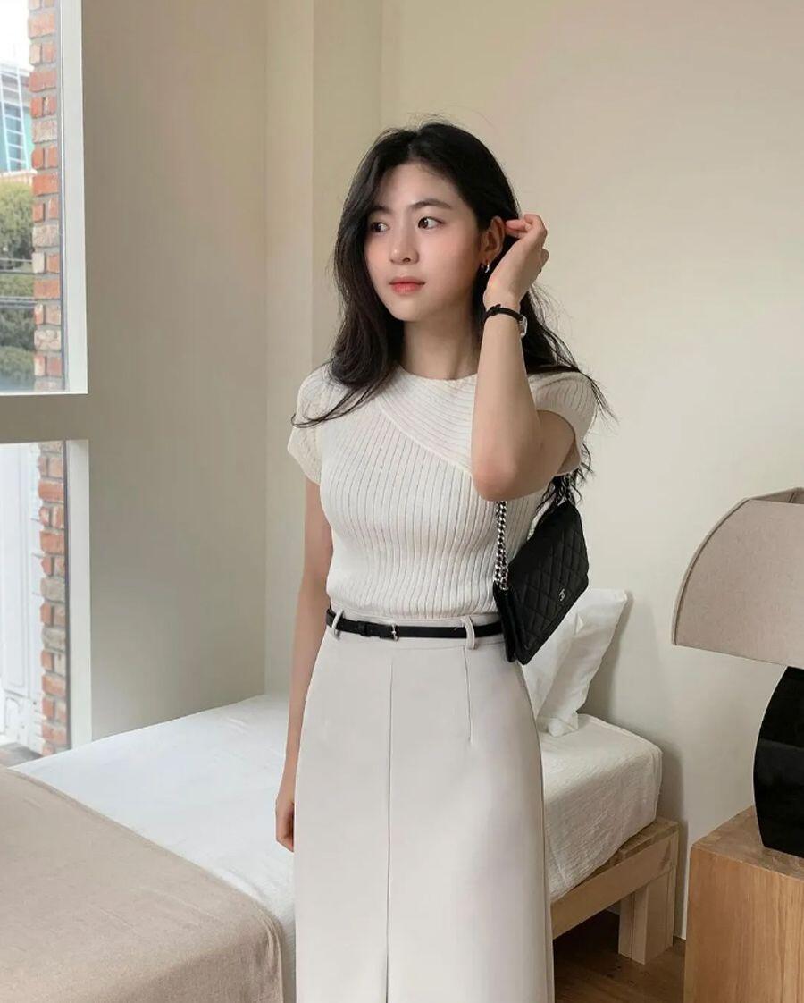 Mê mặc váy nhưng vòng 2 ngấn mỡ, nàng tham khảo 6 mẹo chọn váy vừa trẻ trung vừa bóp eo bé - 4