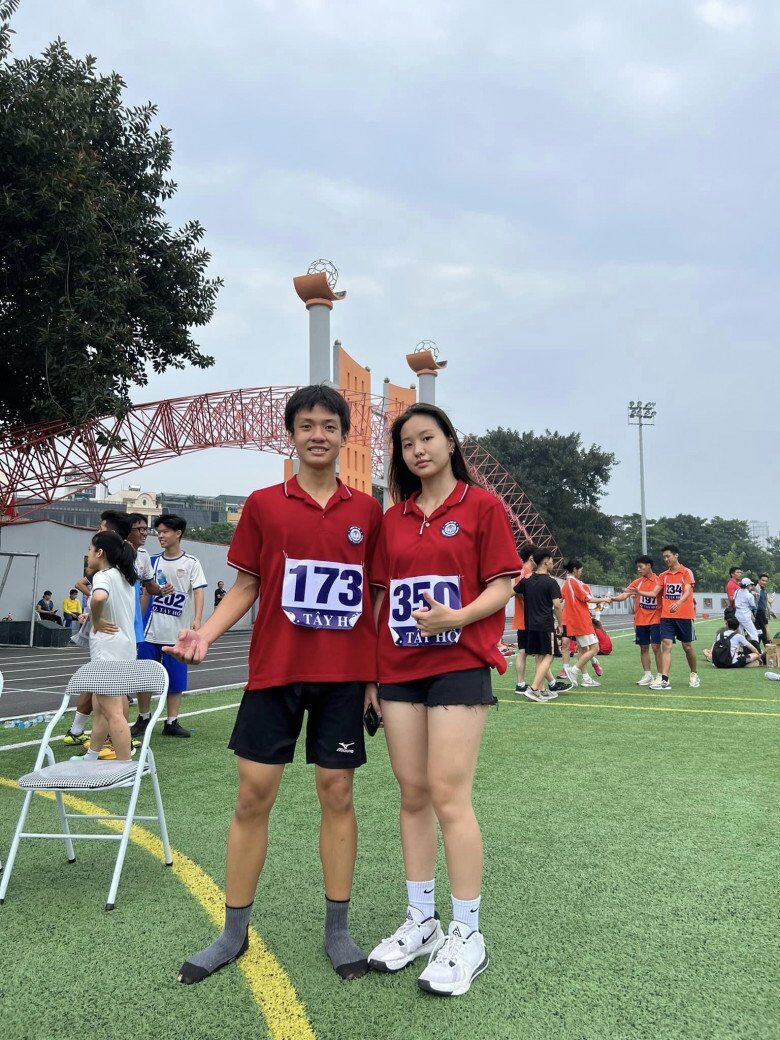Con gái &#34;hoa khôi bóng chuyền&#34; Kim Huệ lấy hết nét đẹp của mẹ, 13 tuổi cao gần 1m70, bắp tay rắn chắc, mặt đẹp như hoa hậu - 9