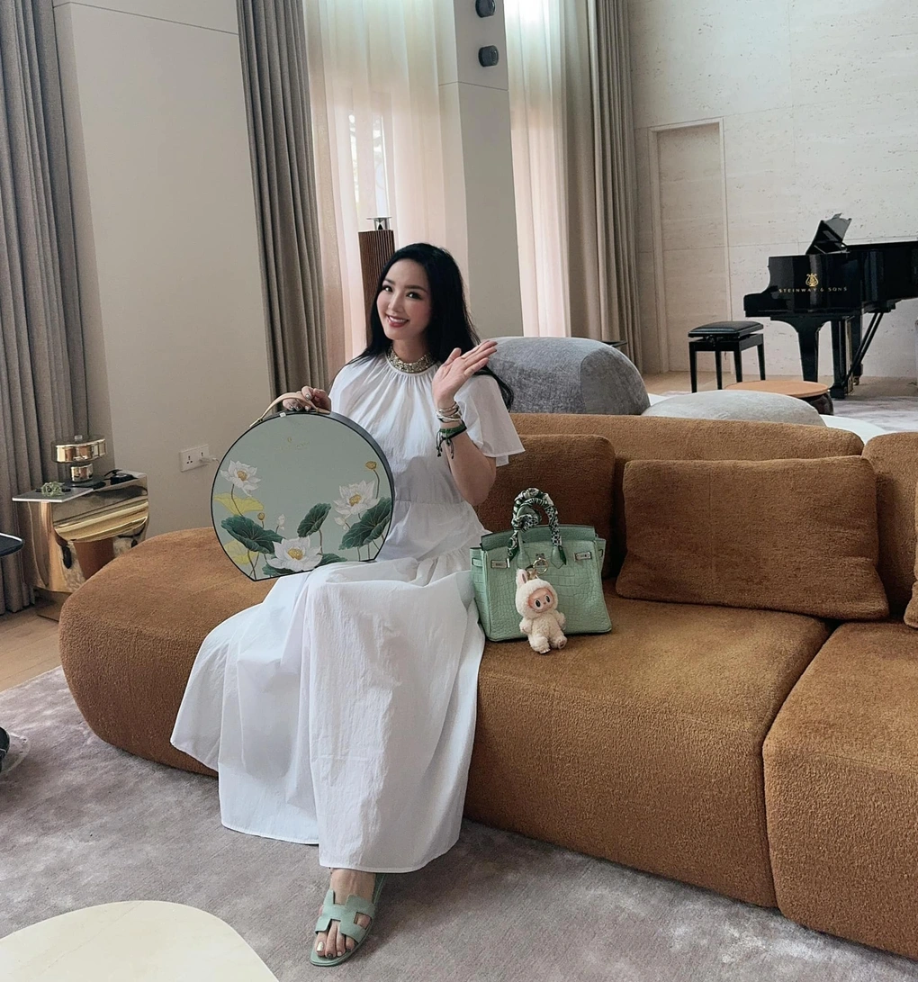 Hoa hậu Đền Hùng Giáng My ở biệt thự 1000m2 ăn đơn sơ toàn rau với tô hoa quả duy trì vẻ đẹp không tuổi - 4